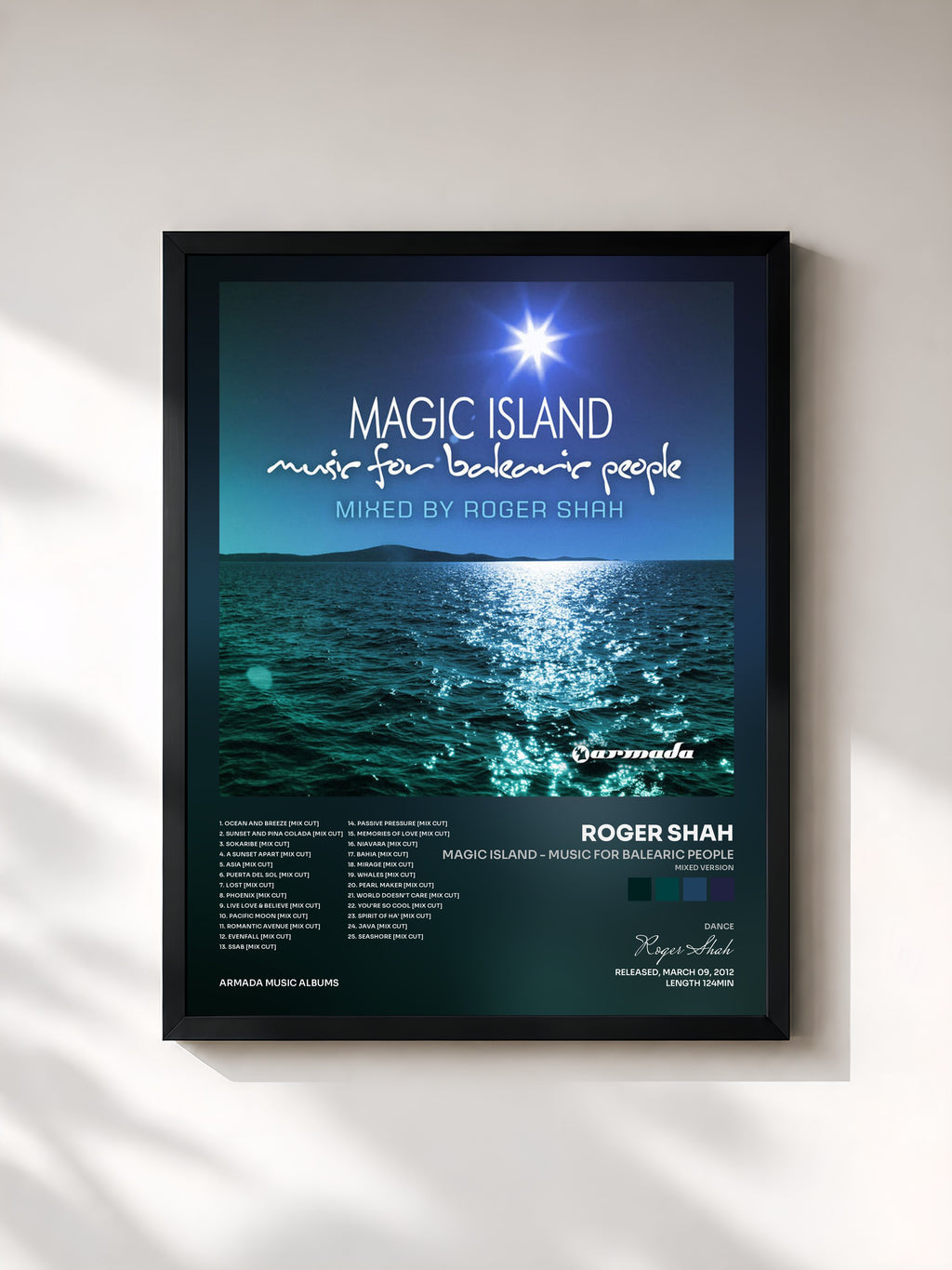 #noir Tableau de l'album Magic Island - Music For Balearic People (Mixed Version) de Roger Shah, cadre noir, imprimé et encadré en France