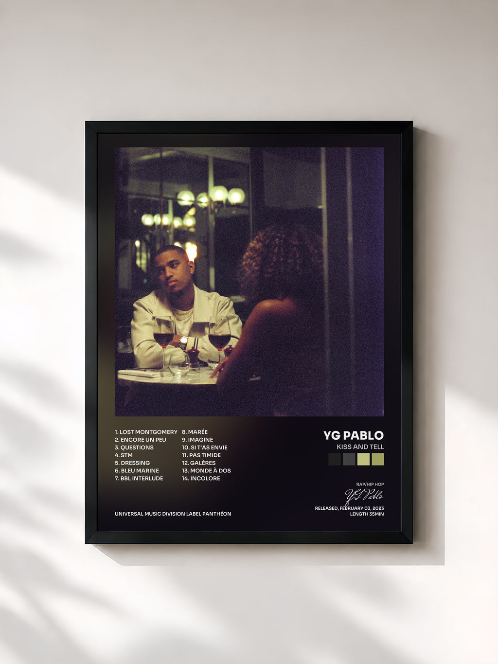 #noir Tableau de l'album Kiss And Tell de YG Pablo, cadre noir, imprimé et encadré en France