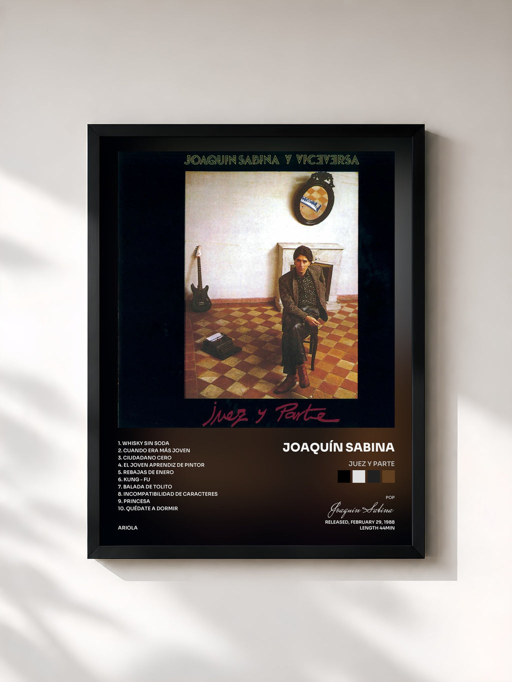 #noir Tableau de l'album Juez Y Parte de Joaquín Sabina, cadre noir, imprimé et encadré en France