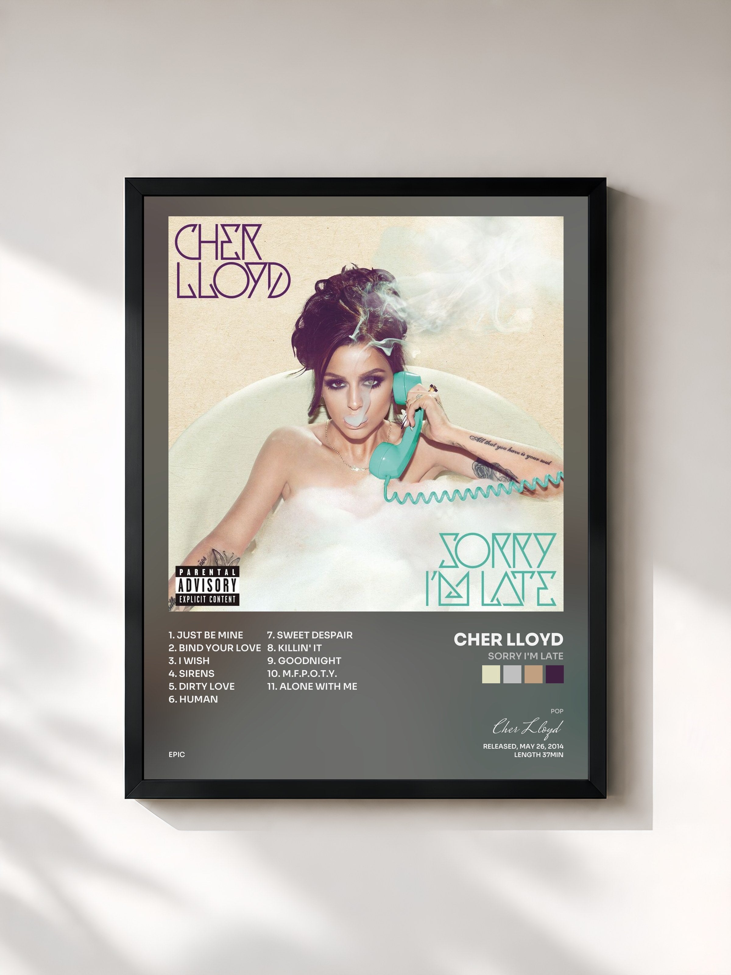 #noir Tableau de l'album Sorry I'm Late de Cher Lloyd, cadre noir, imprimé et encadré en France