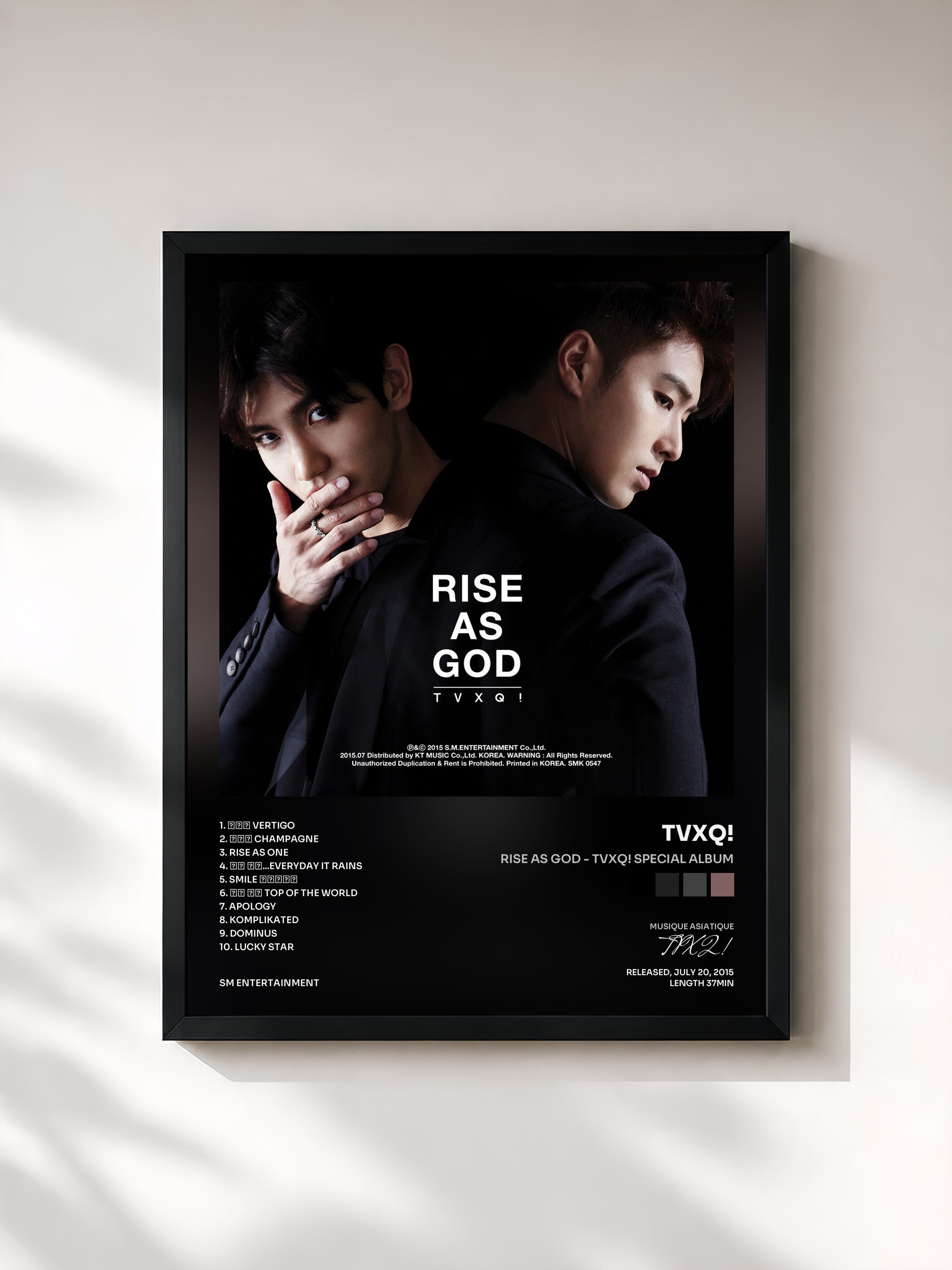#noir Tableau de l'album Rise As God - TVXQ! Special Album de TVXQ!, cadre noir, imprimé et encadré en France