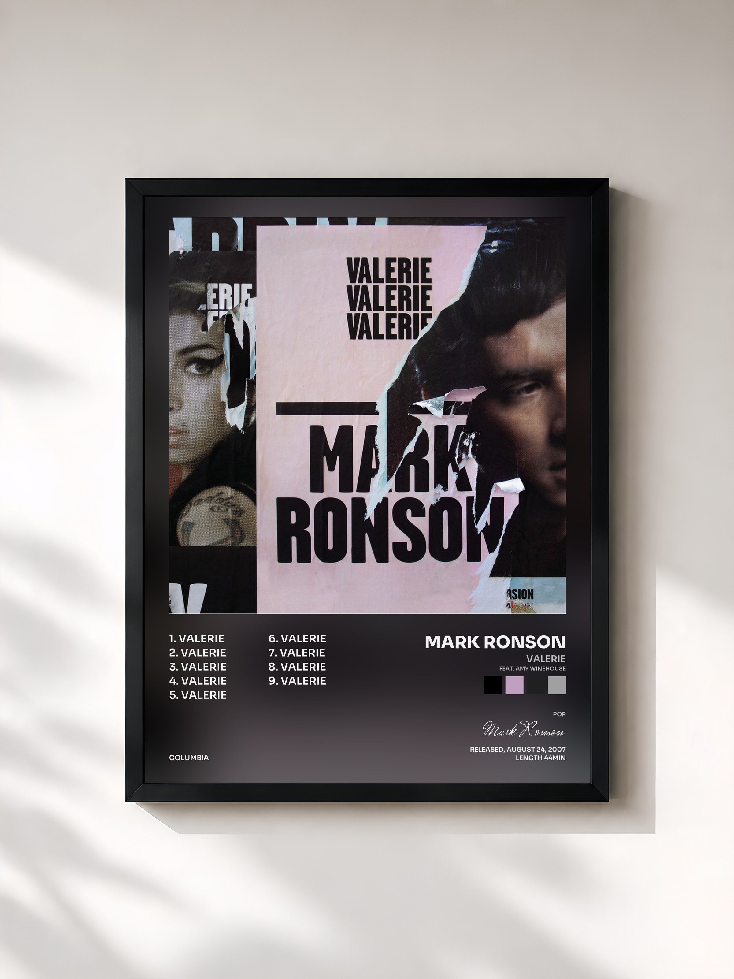 #noir Tableau de l'album Valerie (feat. Amy Winehouse) de Mark Ronson, cadre noir, imprimé et encadré en France