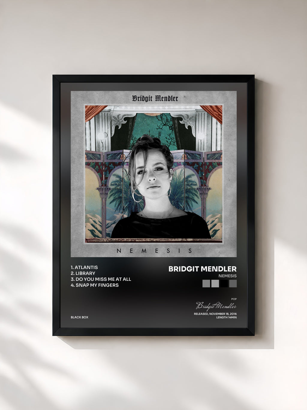 #noir Tableau de l'album Nemesis de Bridgit Mendler, cadre noir, imprimé et encadré en France