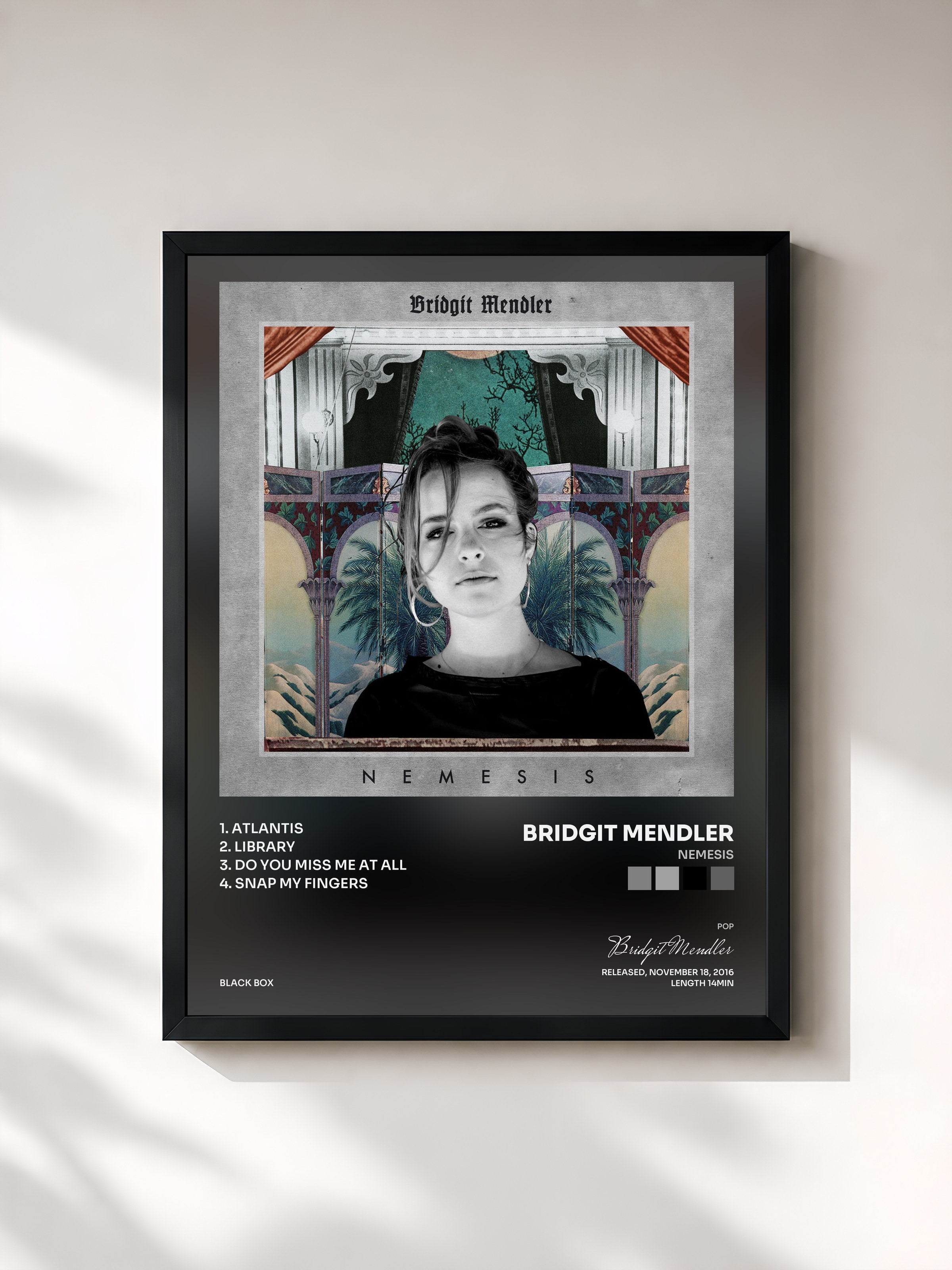 #noir Tableau de l'album Nemesis de Bridgit Mendler, cadre noir, imprimé et encadré en France