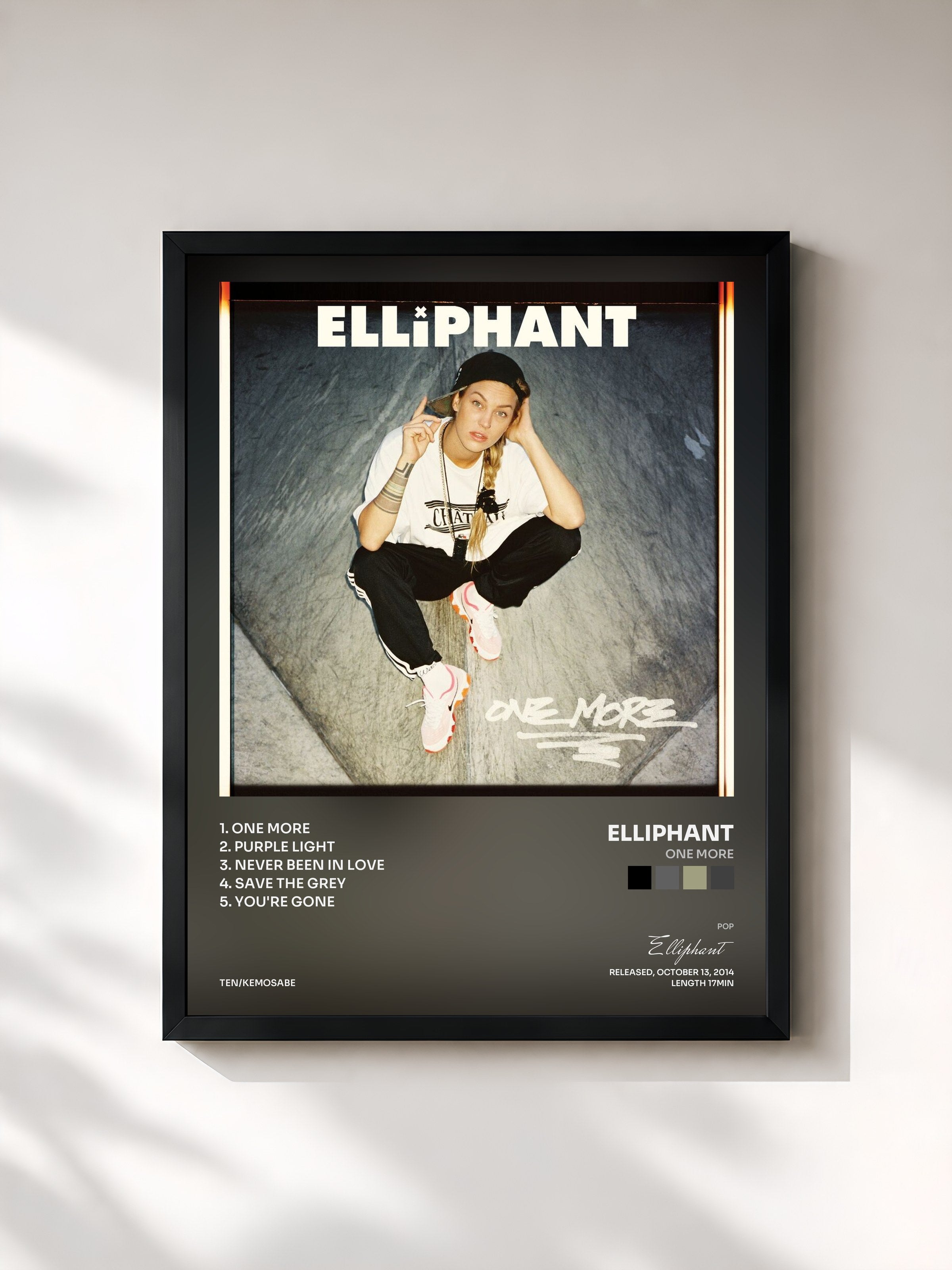 #noir Tableau de l'album One More de Elliphant, cadre noir, imprimé et encadré en France