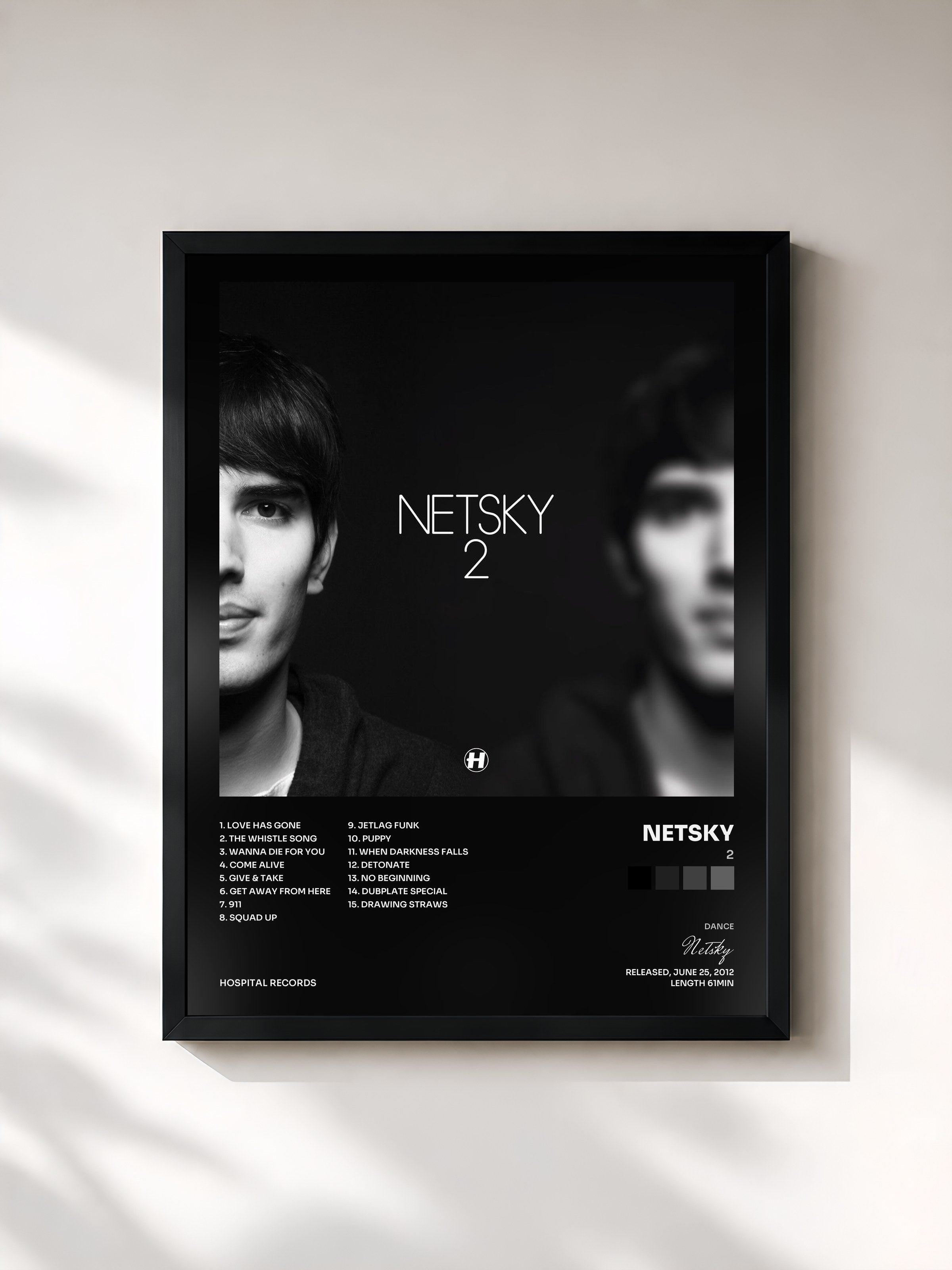 #noir Tableau de l'album 2 de Netsky, cadre noir, imprimé et encadré en France