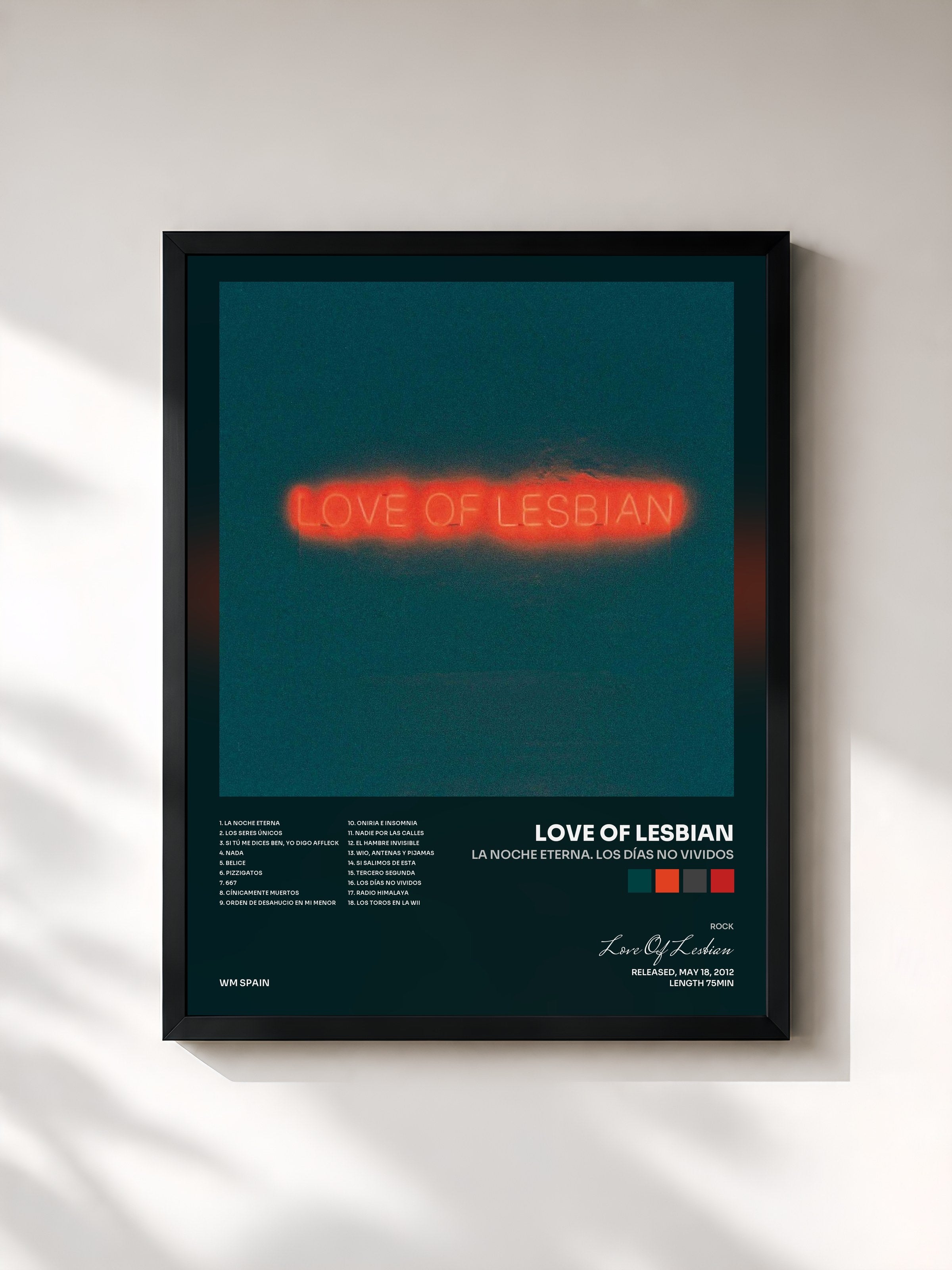 #noir Tableau de l'album La noche eterna. Los días no vividos de Love Of Lesbian, cadre noir, imprimé et encadré en France