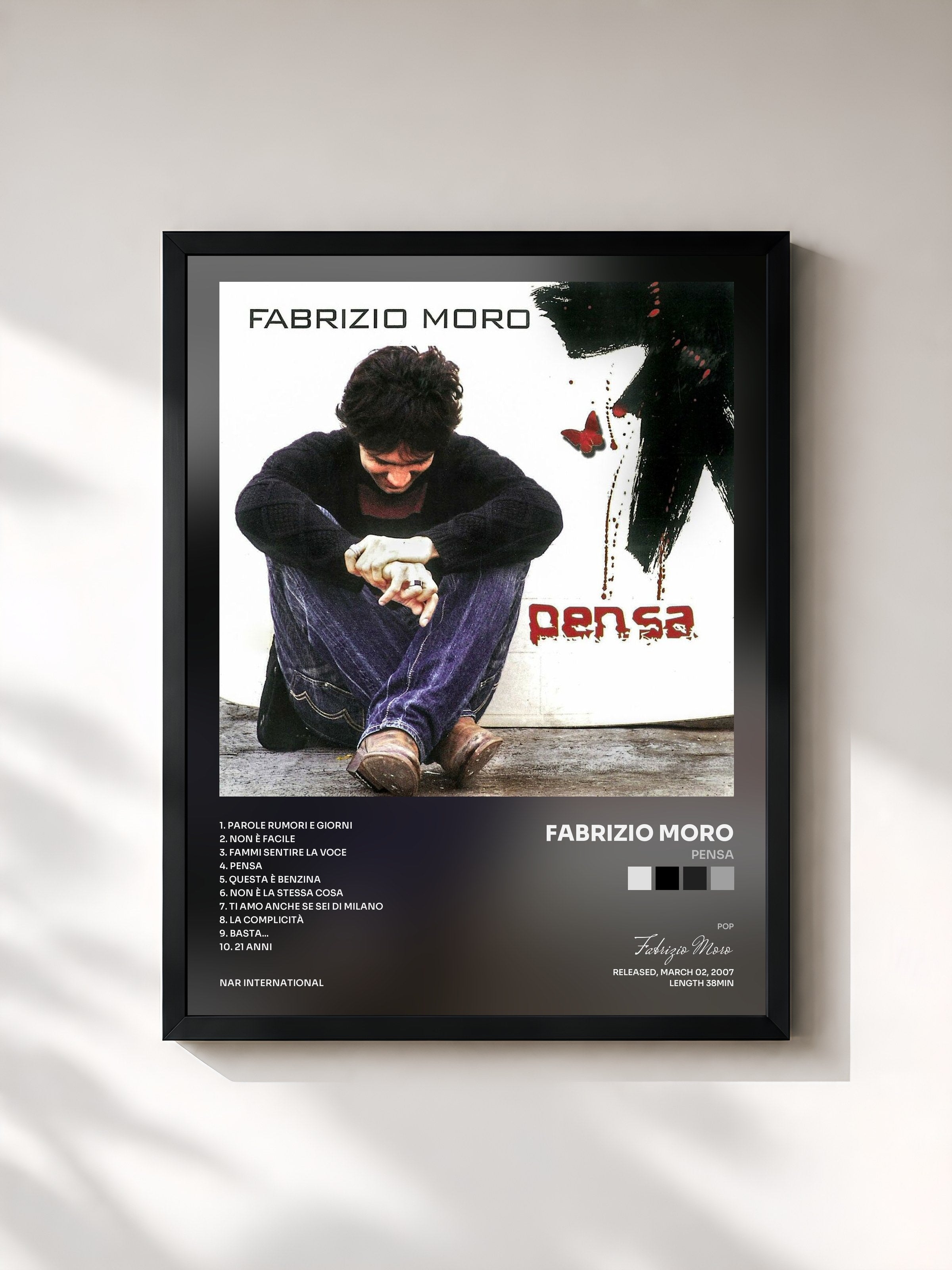 #noir Tableau de l'album Pensa de Fabrizio Moro, cadre noir, imprimé et encadré en France