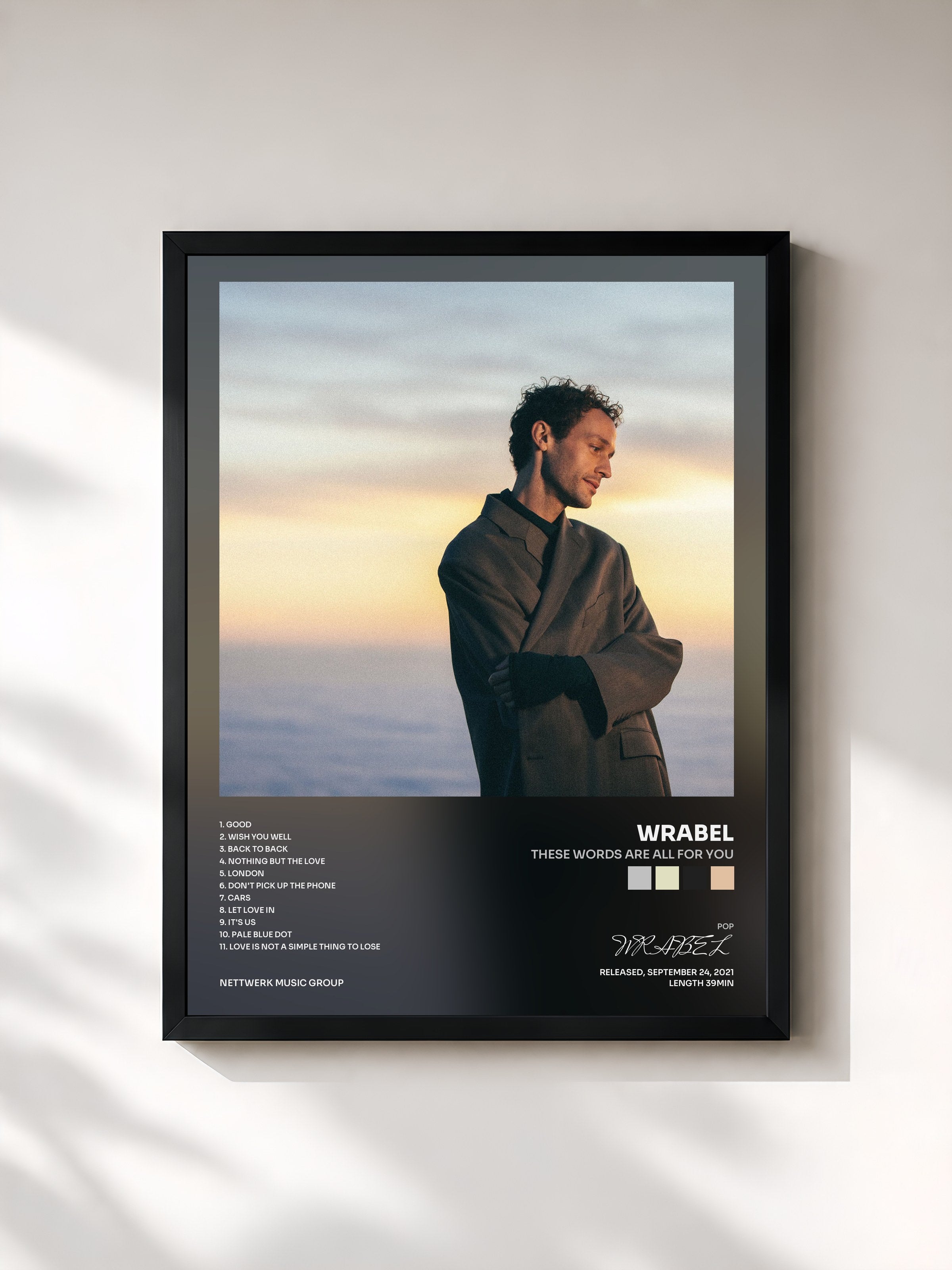 #noir Tableau de l'album these words are all for you de WRABEL, cadre noir, imprimé et encadré en France
