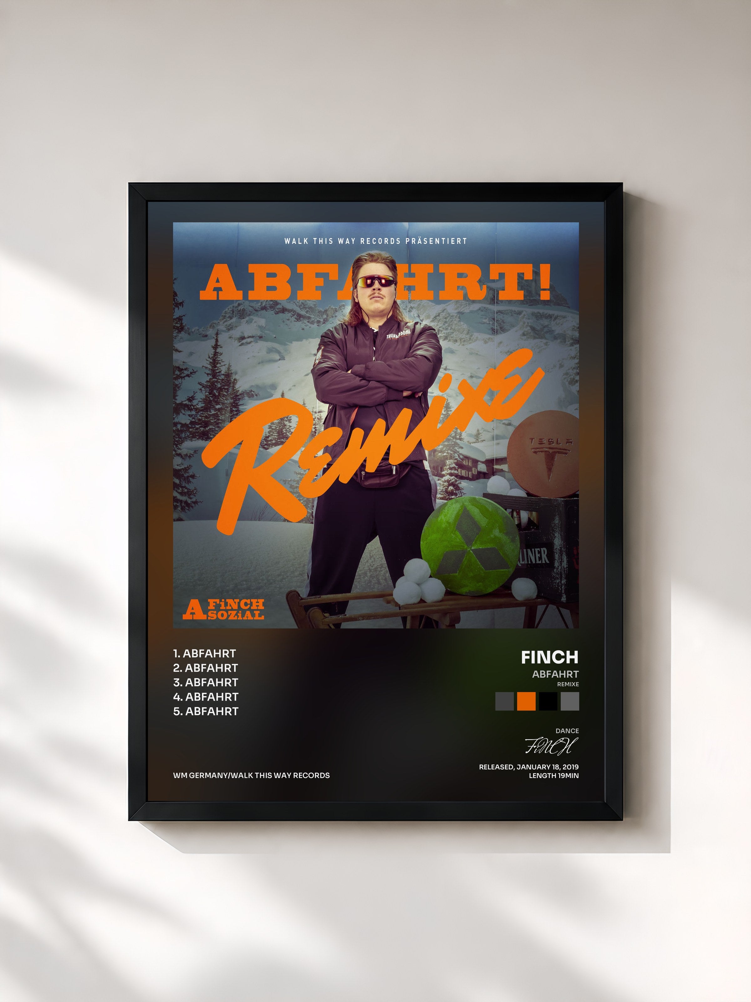 #noir Tableau de l'album Abfahrt (Remixe) de FiNCH, cadre noir, imprimé et encadré en France