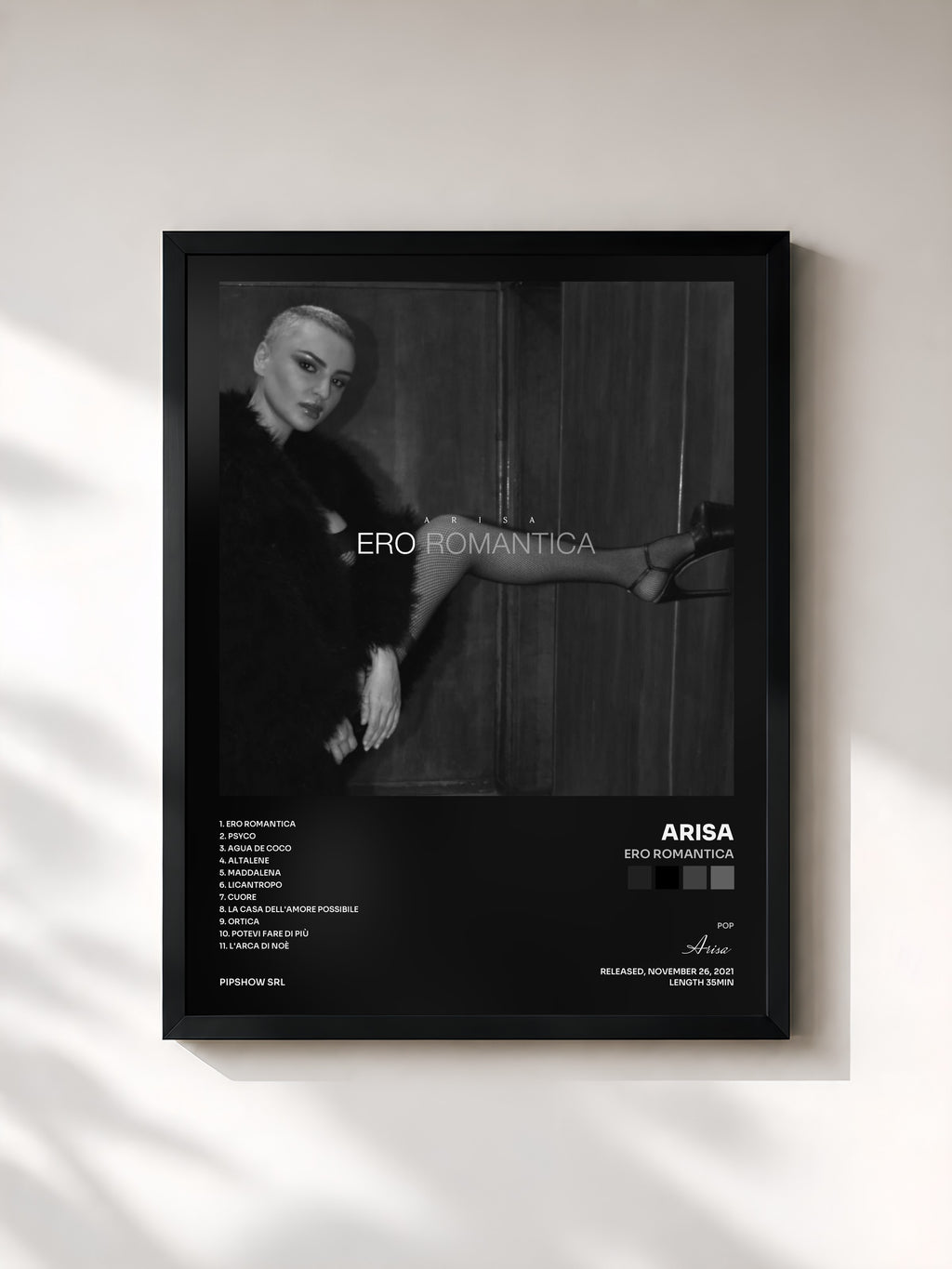 #noir Tableau de l'album ERO ROMANTICA de Arisa, cadre noir, imprimé et encadré en France