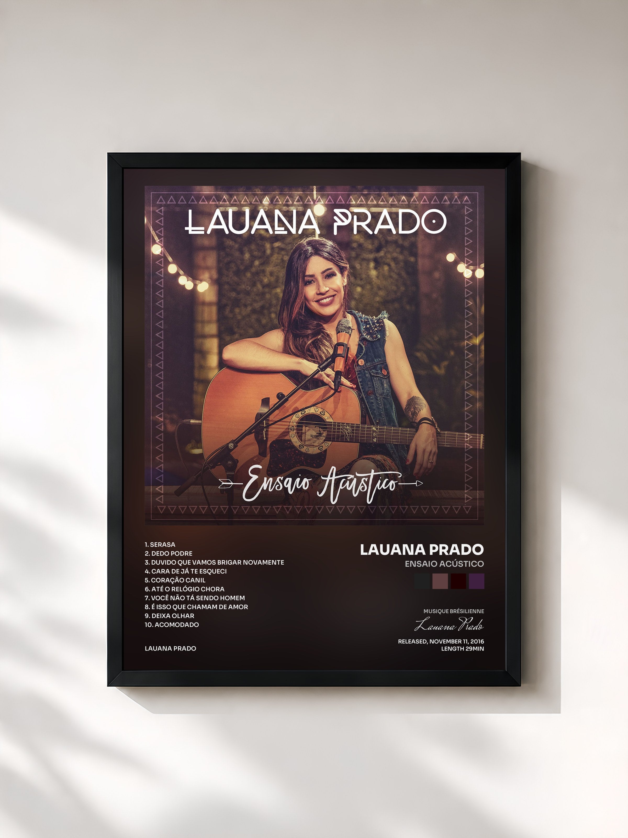 #noir Tableau de l'album Ensaio Acústico de Lauana Prado, cadre noir, imprimé et encadré en France