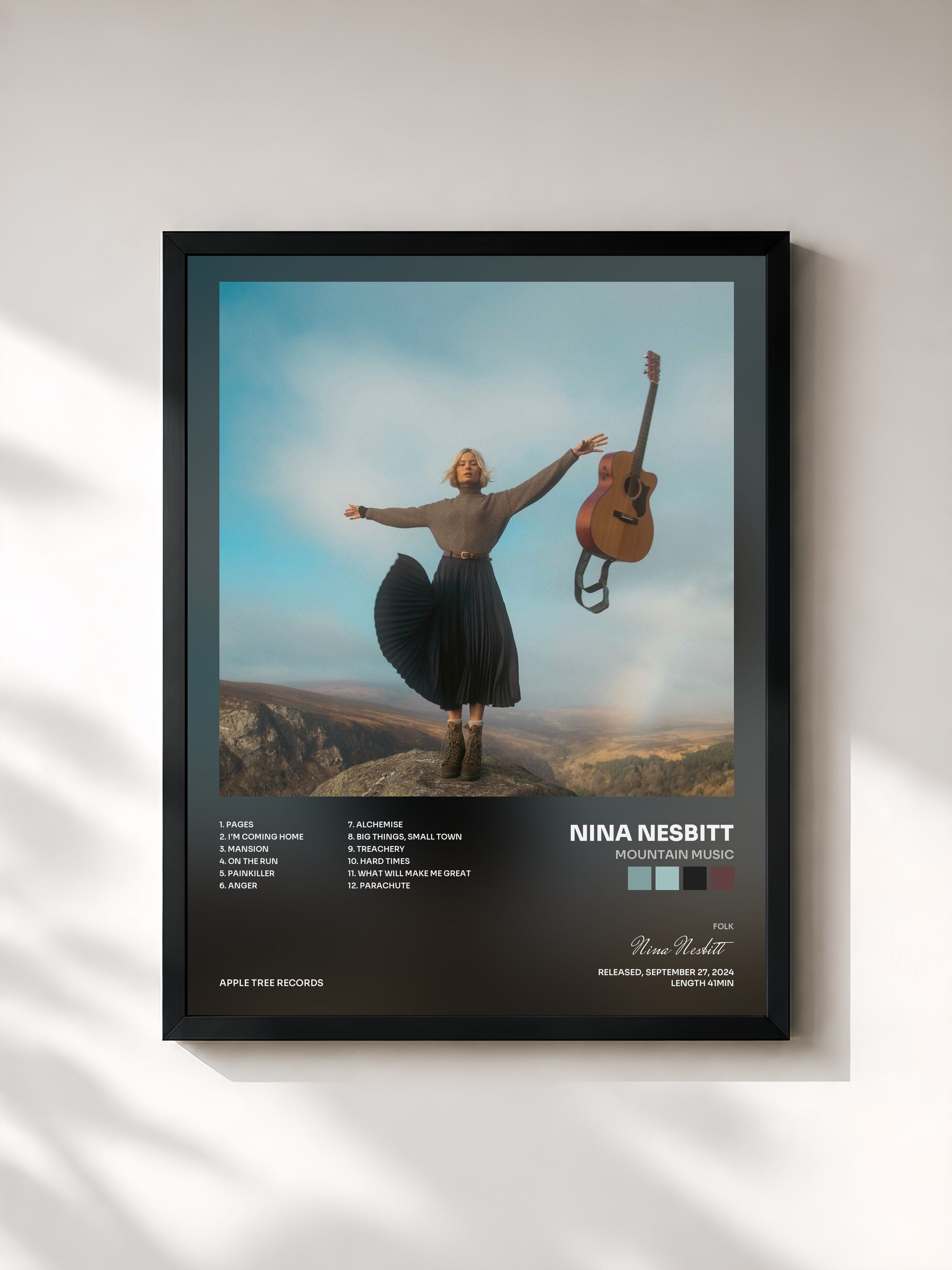 #noir Tableau de l'album Mountain Music de Nina Nesbitt, cadre noir, imprimé et encadré en France