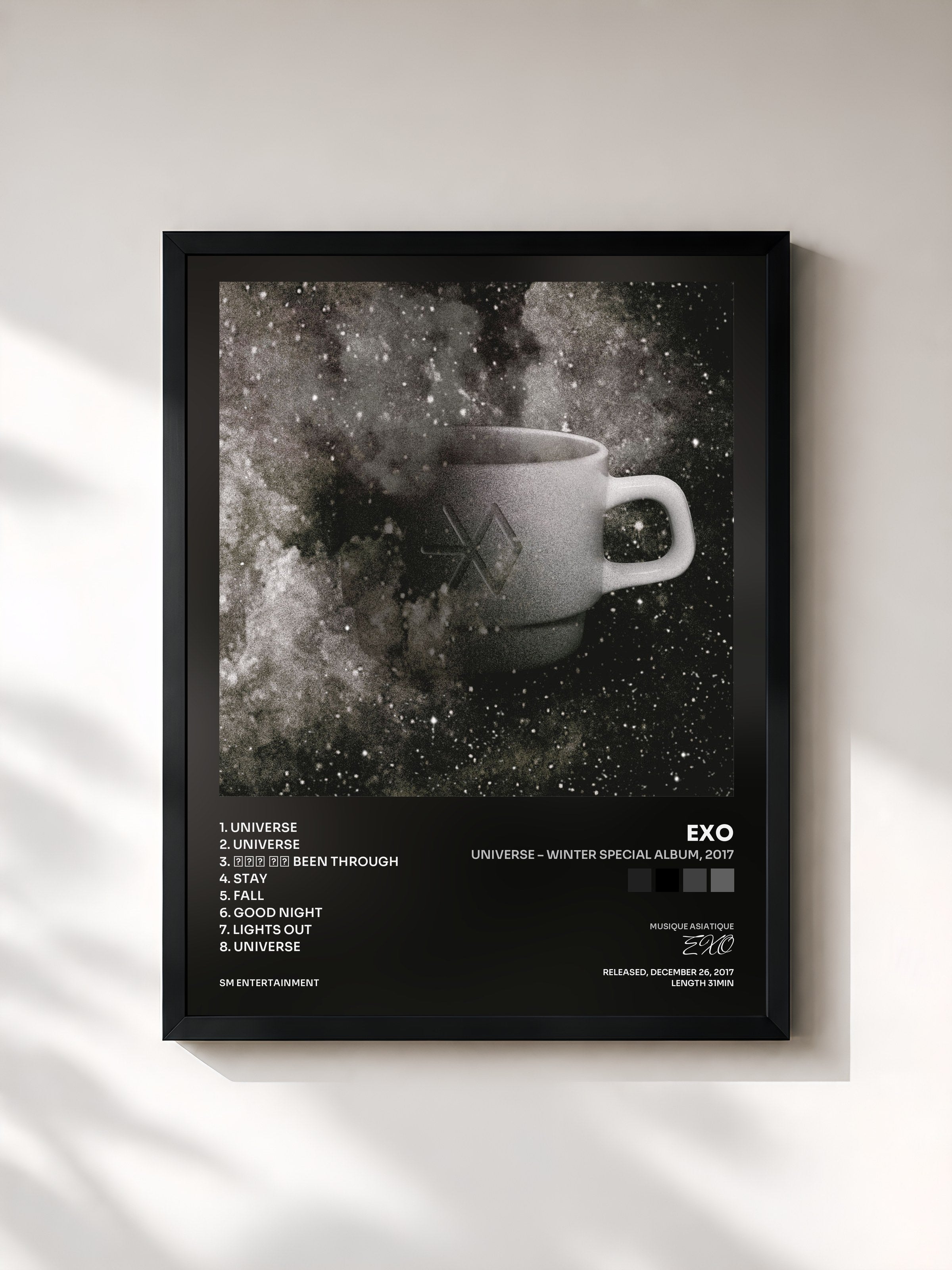 #noir Tableau de l'album Universe – Winter Special Album, 2017 de EXO, cadre noir, imprimé et encadré en France