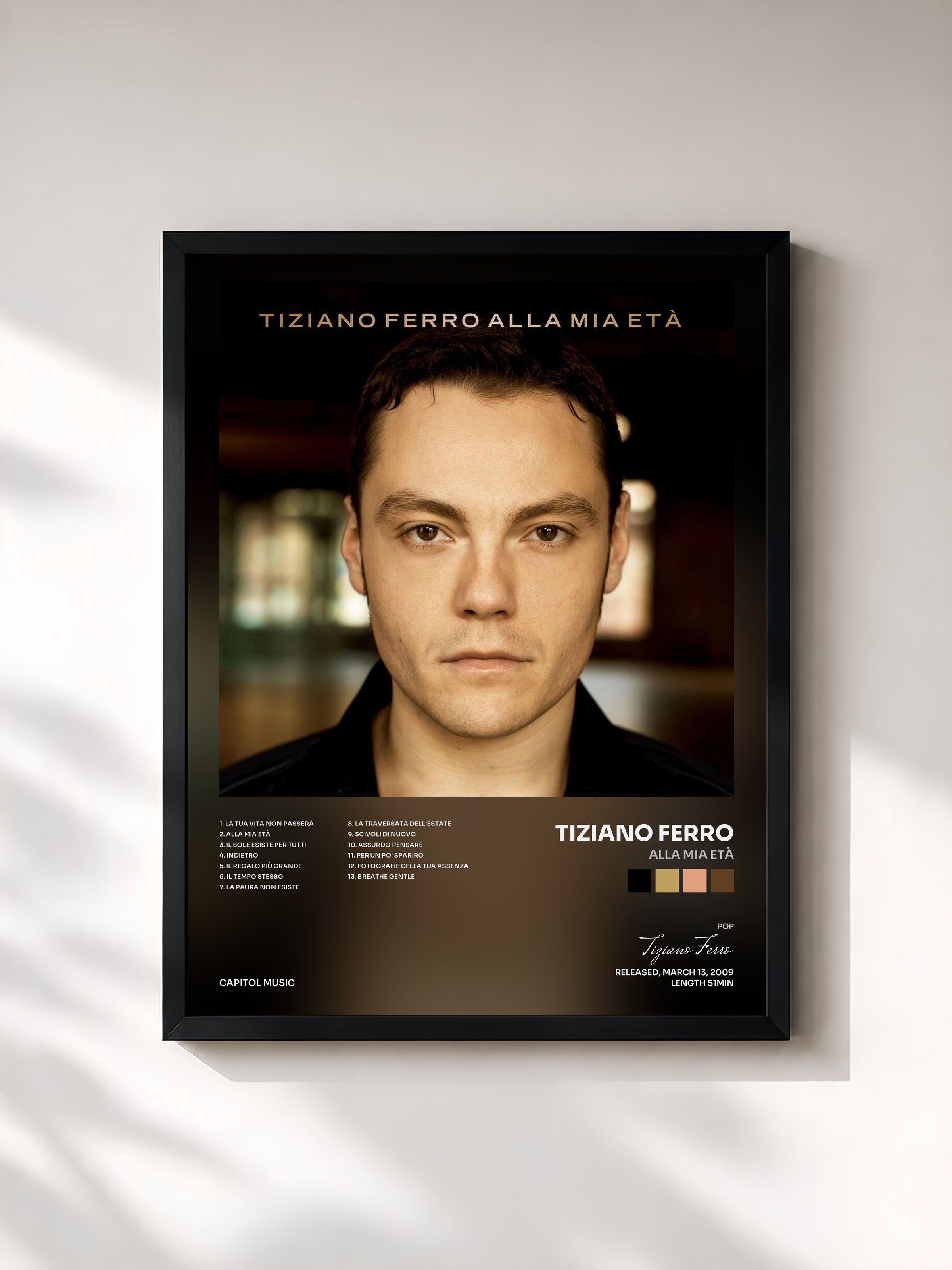 #noir Tableau de l'album Alla Mia Età de Tiziano Ferro, cadre noir, imprimé et encadré en France