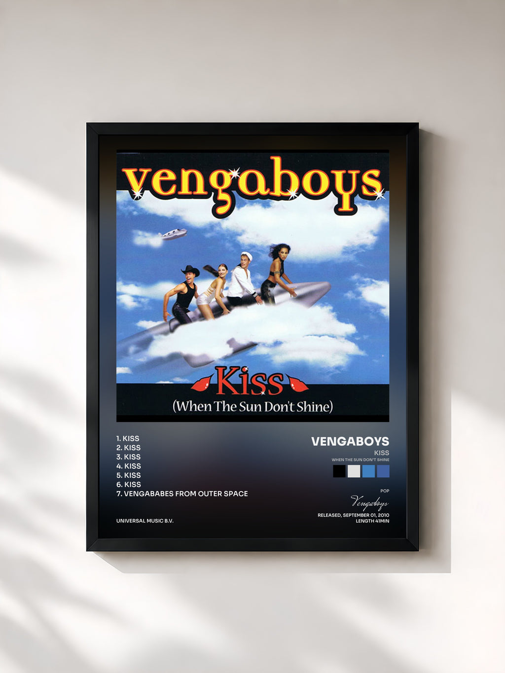#noir Tableau de l'album Kiss (When The Sun Don't Shine) de Vengaboys, cadre noir, imprimé et encadré en France