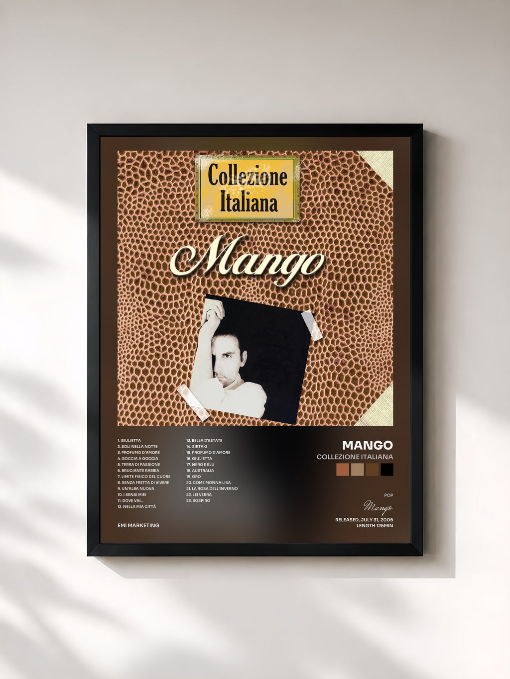 #noir Tableau de l'album Collezione Italiana de Mango, cadre noir, imprimé et encadré en France
