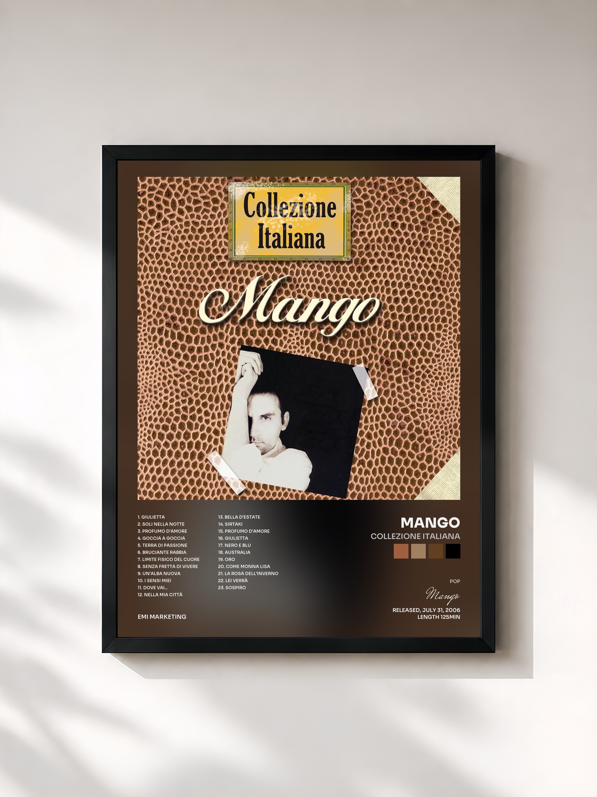 #noir Tableau de l'album Collezione Italiana de Mango, cadre noir, imprimé et encadré en France