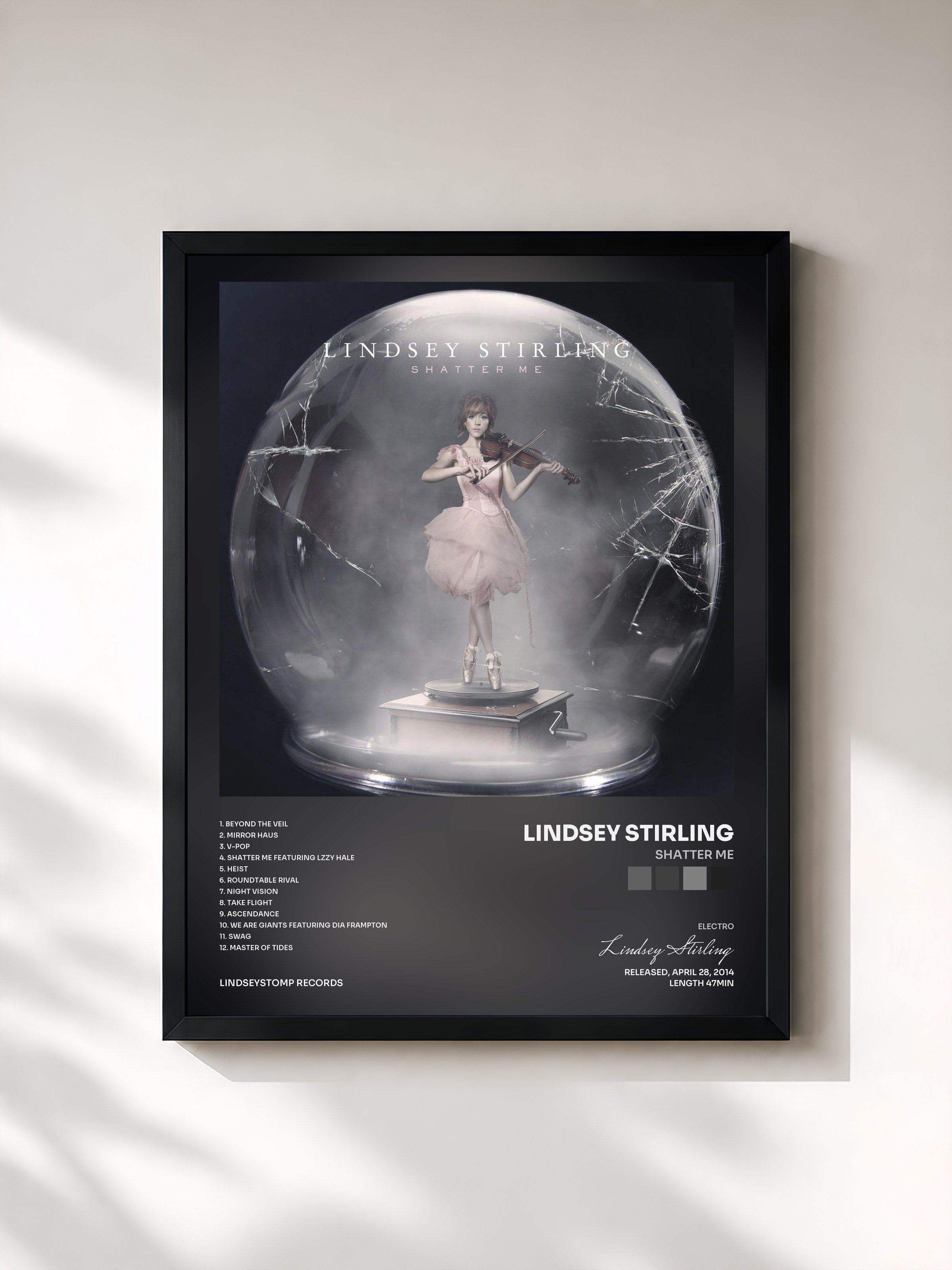 #noir Tableau de l'album Shatter Me de Lindsey Stirling, cadre noir, imprimé et encadré en France