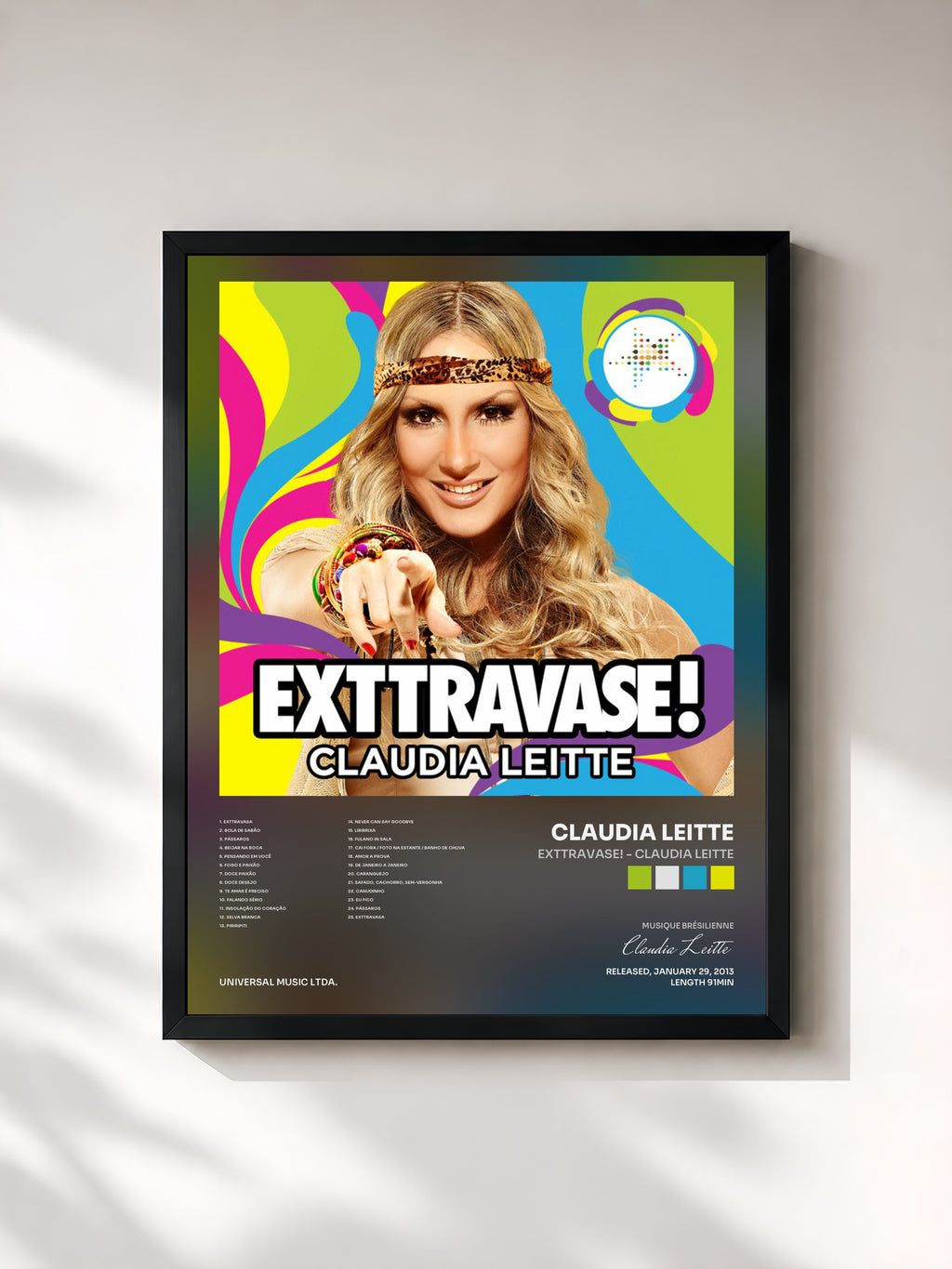 #noir Tableau de l'album Exttravase! - Claudia Leitte de Claudia Leitte, cadre noir, imprimé et encadré en France