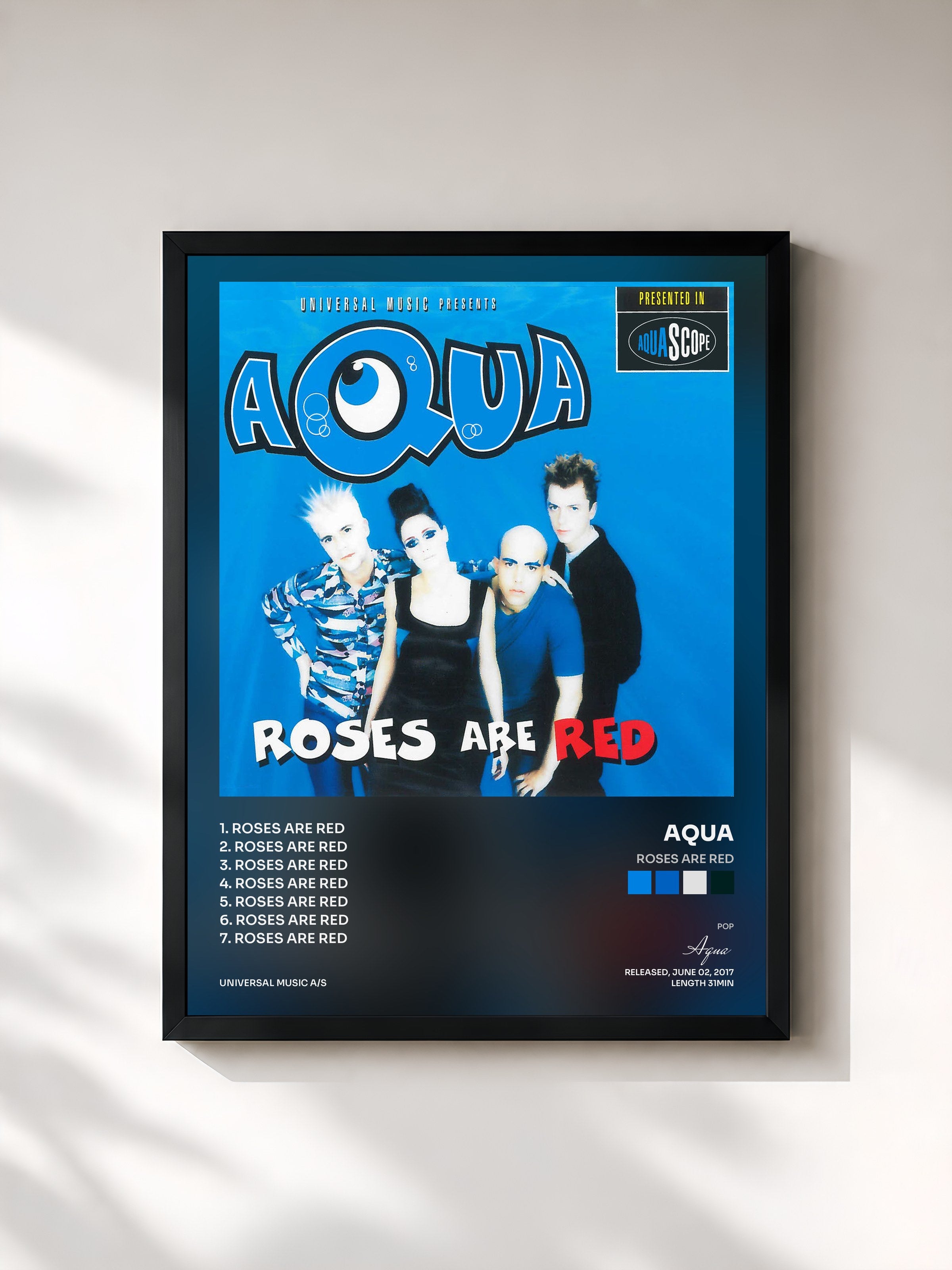 #noir Tableau de l'album Roses Are Red de Aqua, cadre noir, imprimé et encadré en France