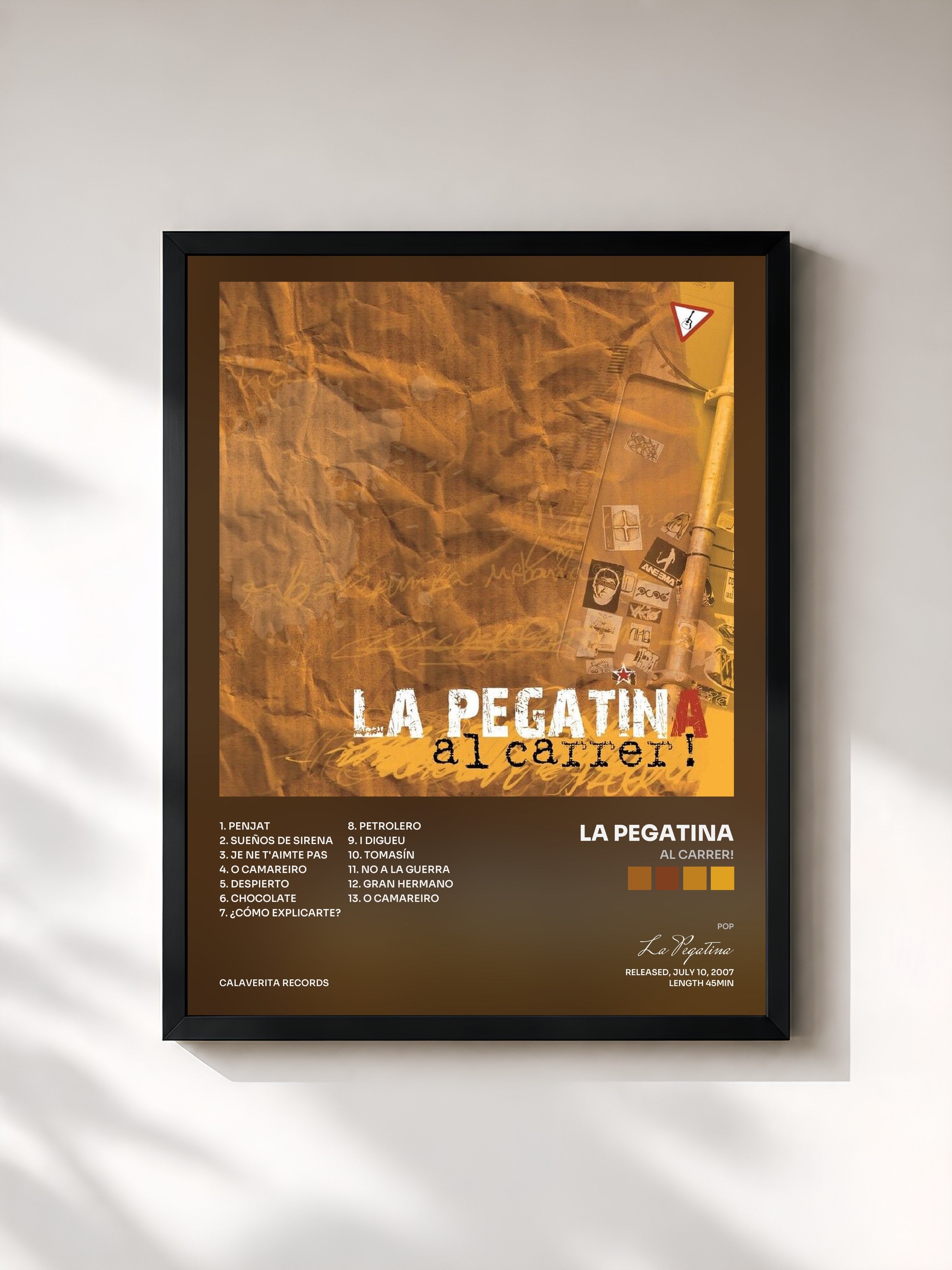 #noir Tableau de l'album Al Carrer! de La Pegatina, cadre noir, imprimé et encadré en France