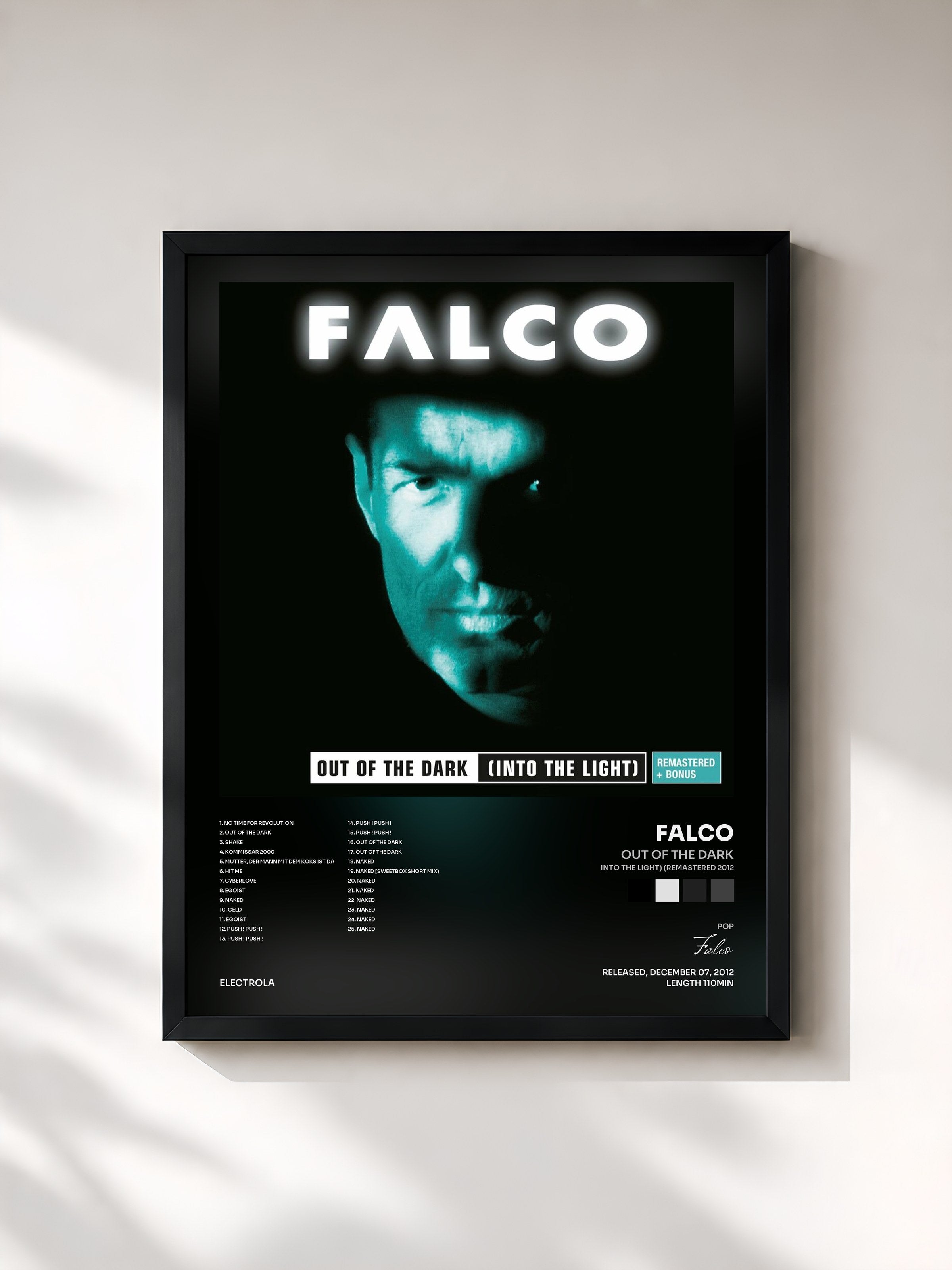 #noir Tableau de l'album Out Of The Dark (Into The Light) (Remastered 2012) de Falco, cadre noir, imprimé et encadré en France