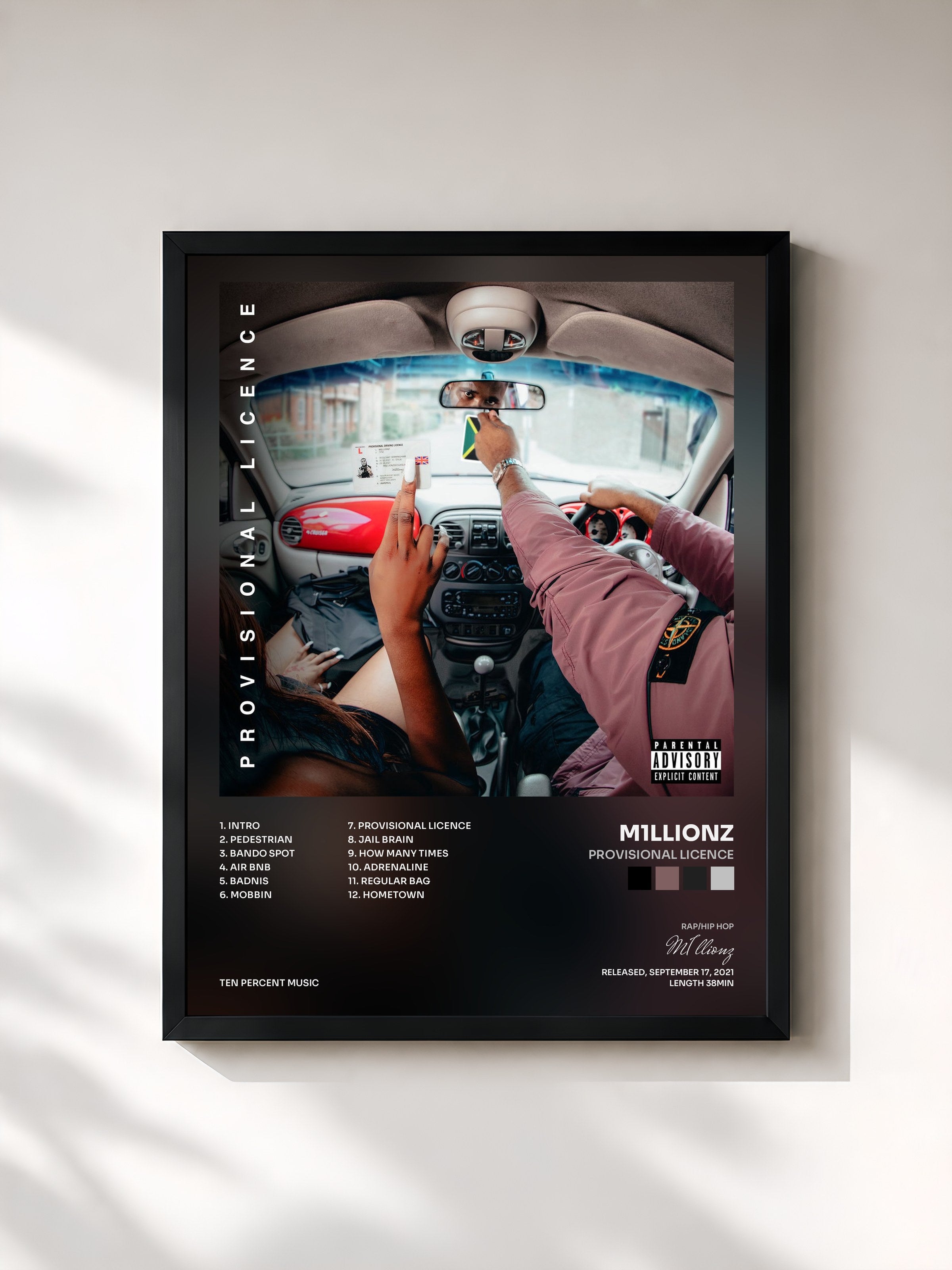 #noir Tableau de l'album Provisional Licence de M1llionz, cadre noir, imprimé et encadré en France