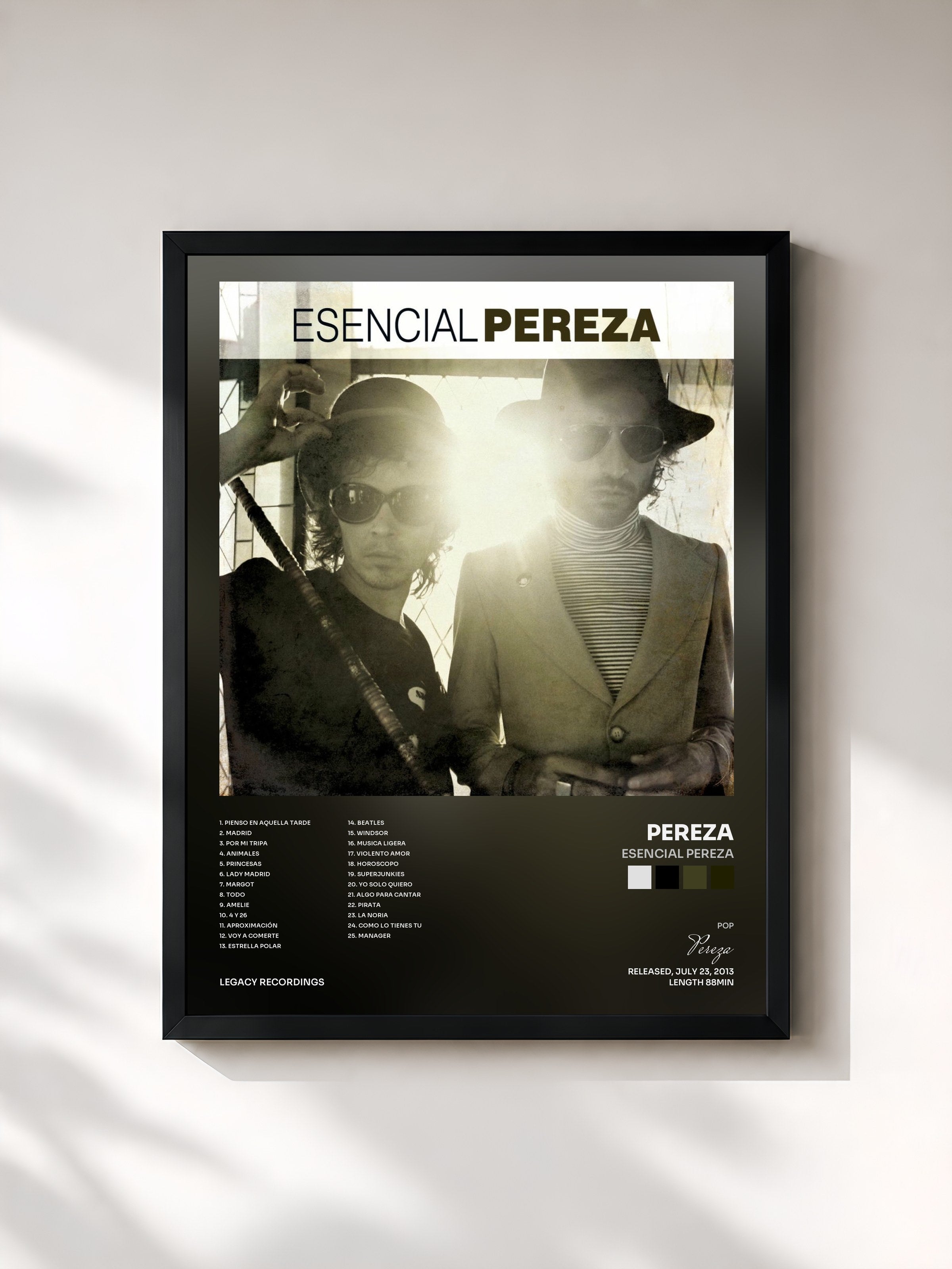 #noir Tableau de l'album Esencial Pereza de Pereza, cadre noir, imprimé et encadré en France