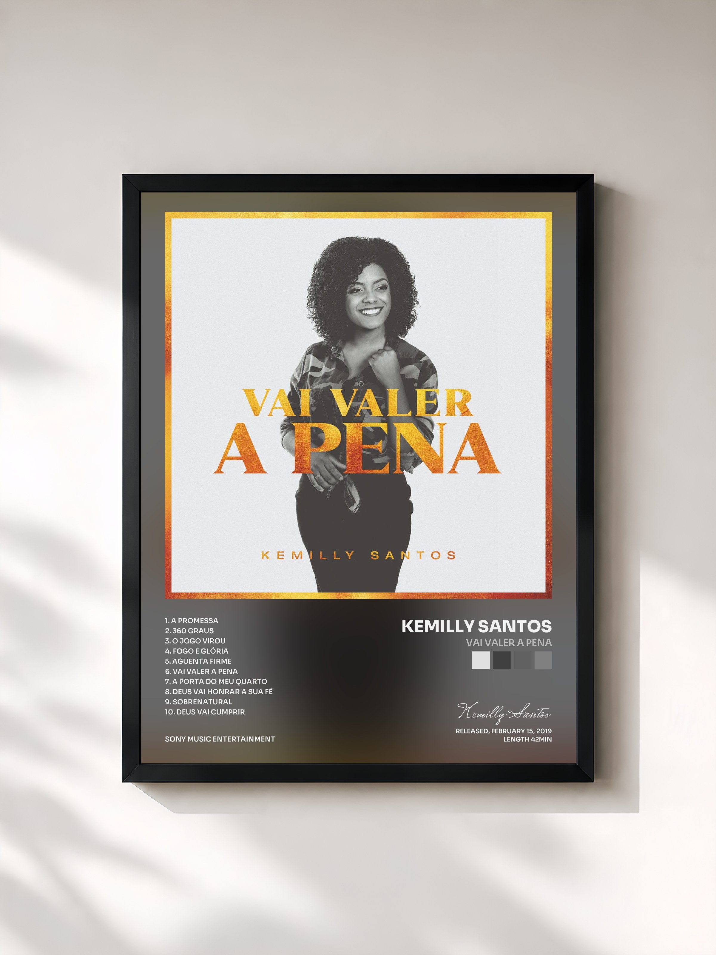 #noir Tableau de l'album Vai Valer a Pena de Kemilly Santos, cadre noir, imprimé et encadré en France