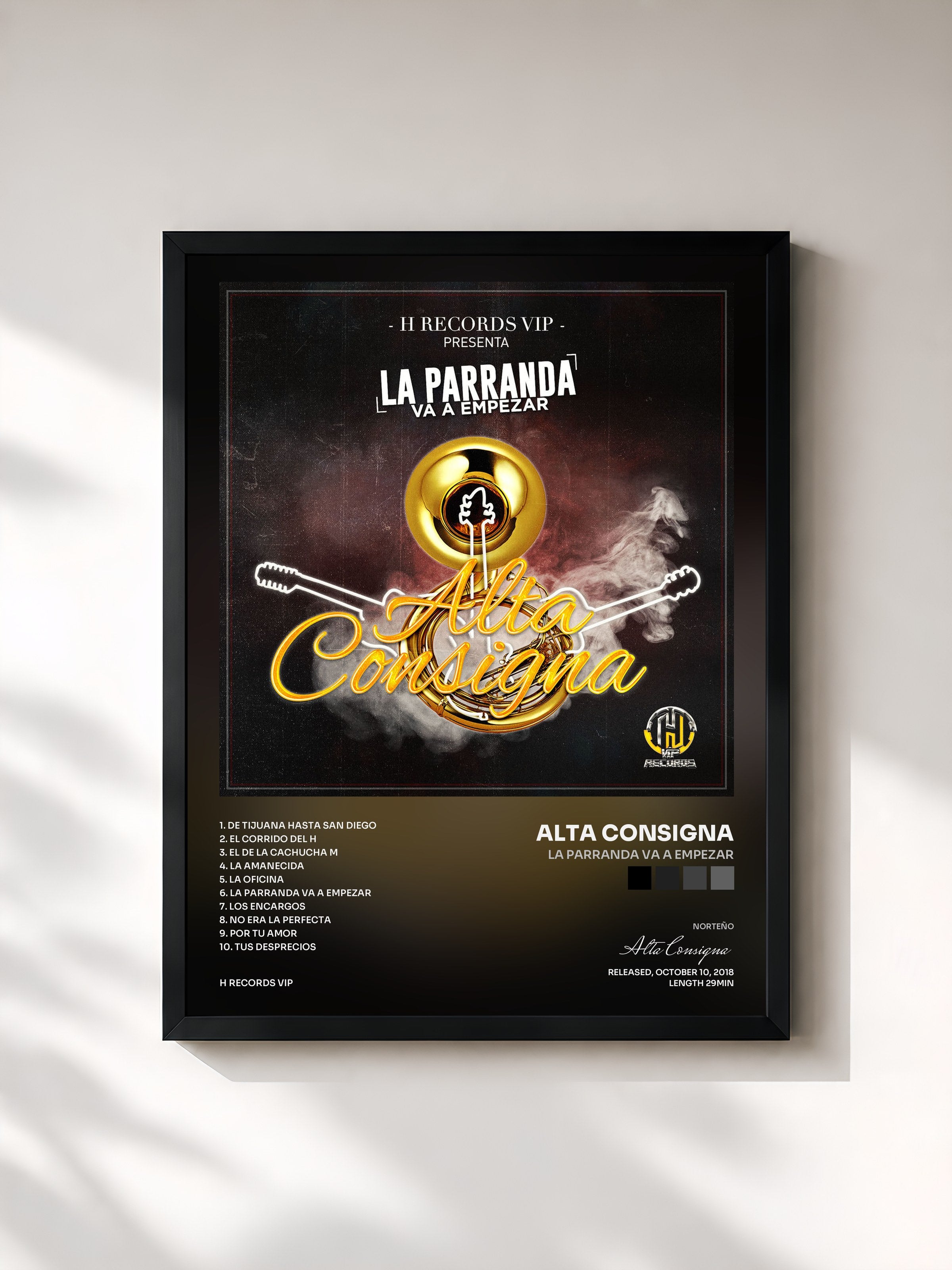 #noir Tableau de l'album La Parranda Va a Empezar de Alta Consigna, cadre noir, imprimé et encadré en France