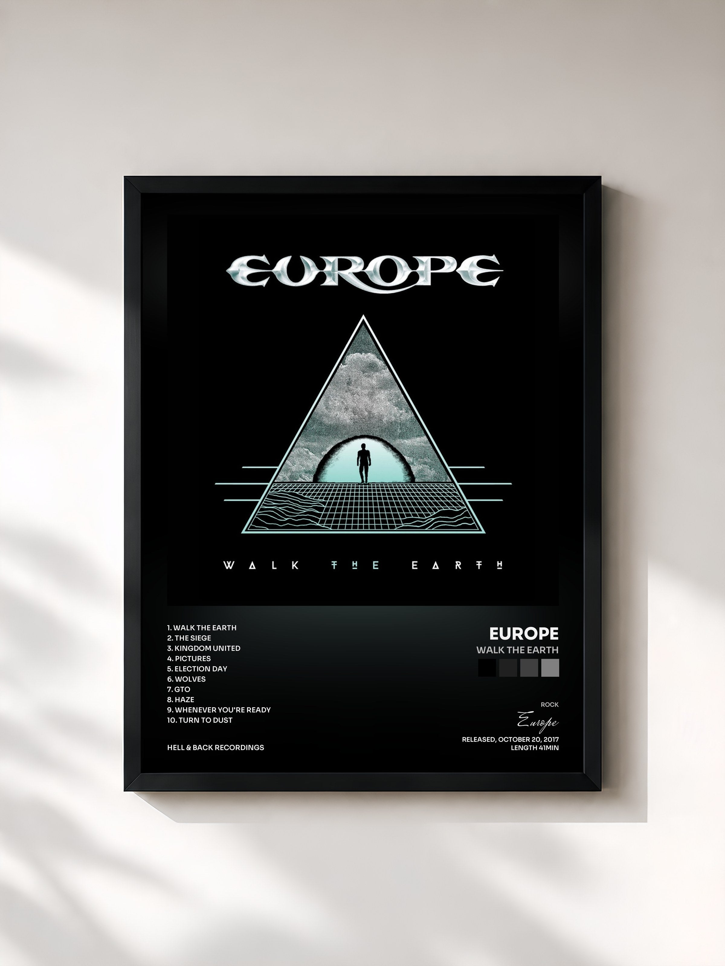#noir Tableau de l'album Walk The Earth de Europe, cadre noir, imprimé et encadré en France