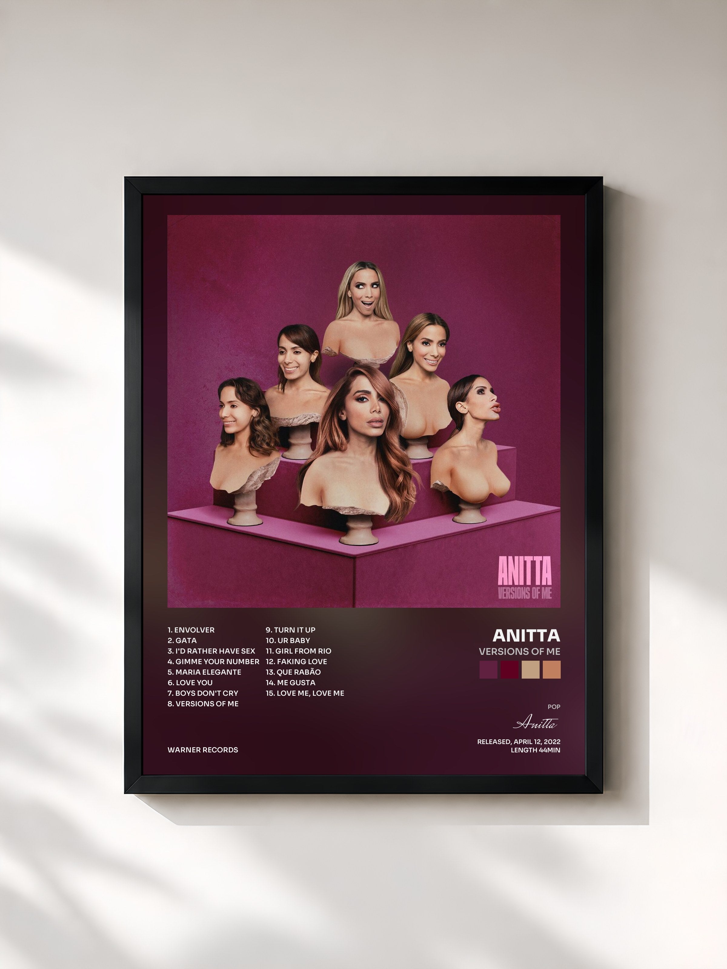 #noir Tableau de l'album Versions of Me de Anitta, cadre noir, imprimé et encadré en France
