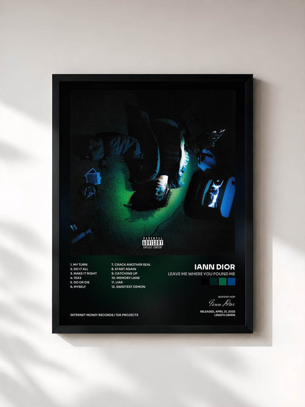 #noir Tableau de l'album leave me where you found me de Iann Dior, cadre noir, imprimé et encadré en France