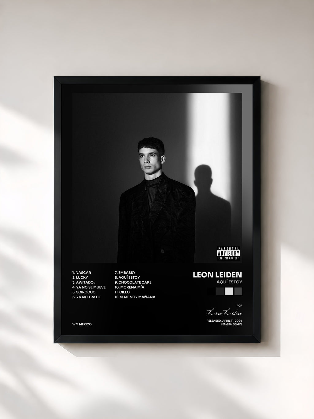 #noir Tableau de l'album Aquí Estoy de Leon Leiden, cadre noir, imprimé et encadré en France