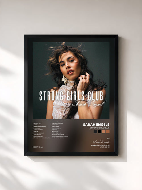 Sarah Engels · STRONG GIRLS CLUB — Affiche encadrée