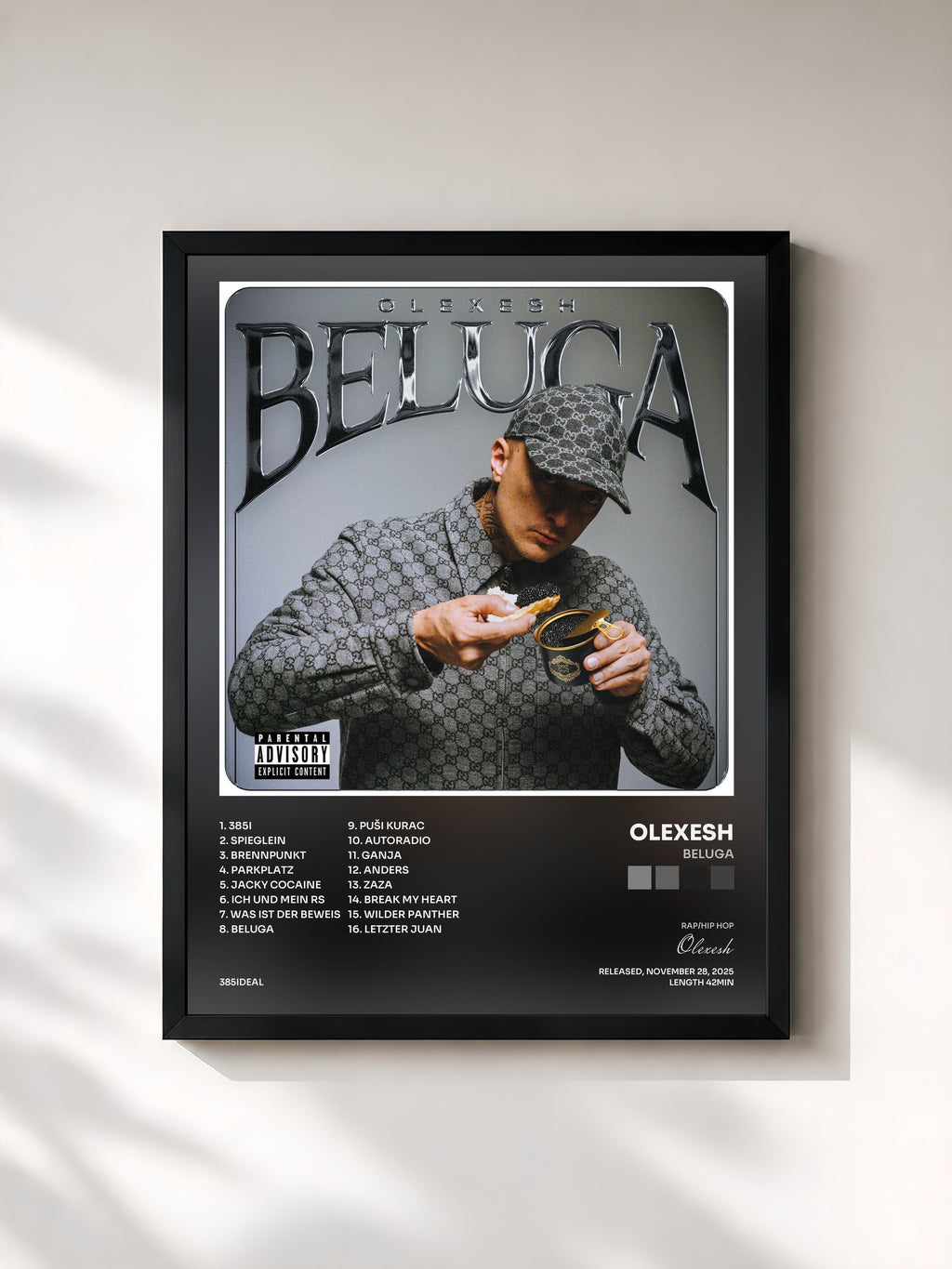 #noir Tableau de l'album Beluga de Olexesh, cadre noir, imprimé et encadré en France