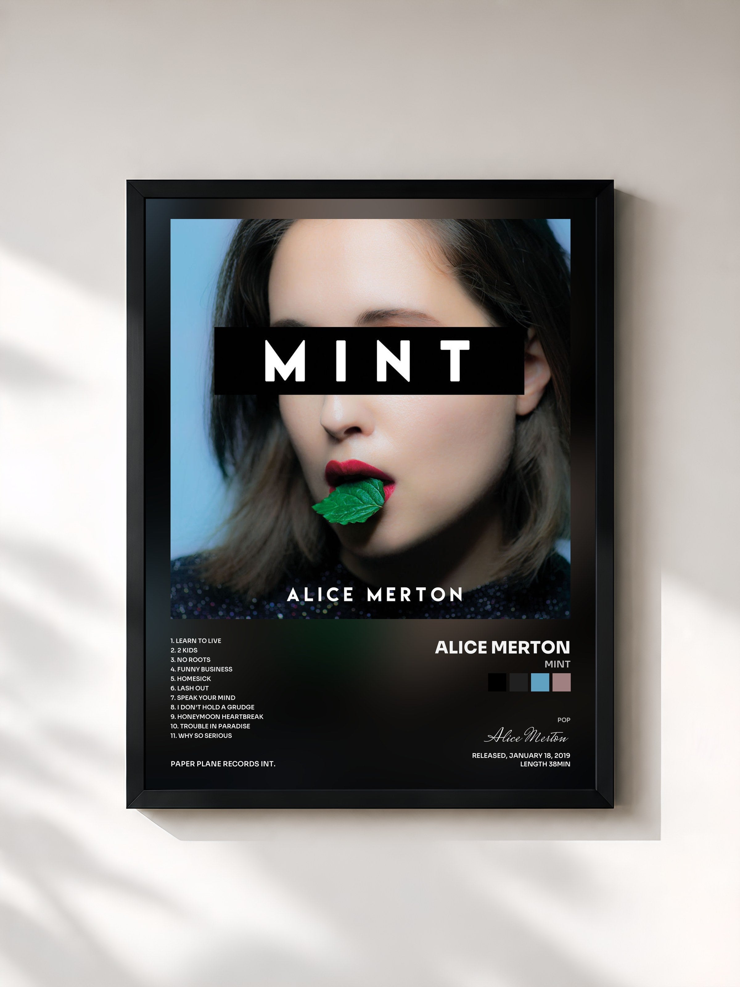 #noir Tableau de l'album MINT de Alice Merton, cadre noir, imprimé et encadré en France