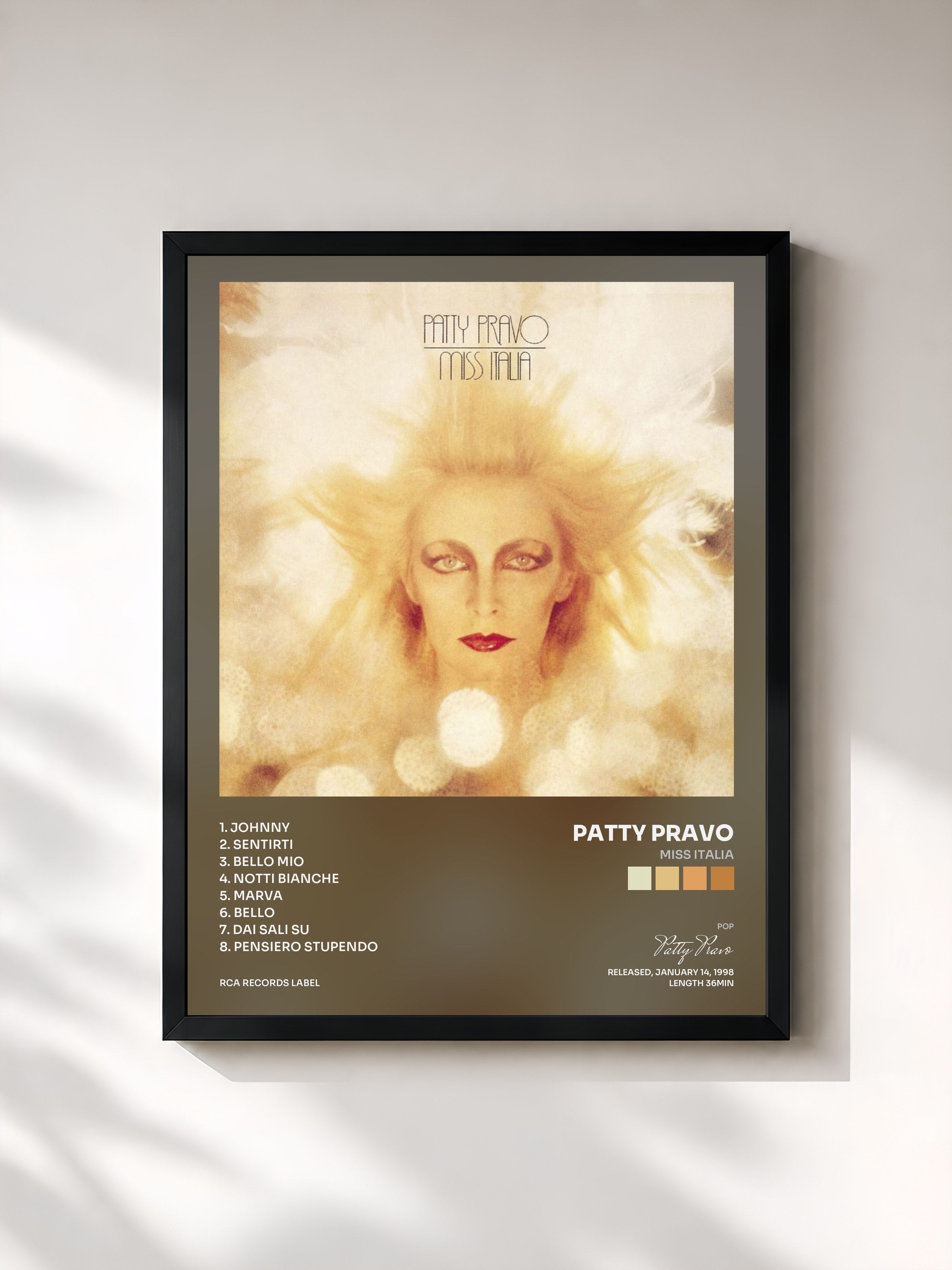 #noir Tableau de l'album Miss Italia de Patty Pravo, cadre noir, imprimé et encadré en France