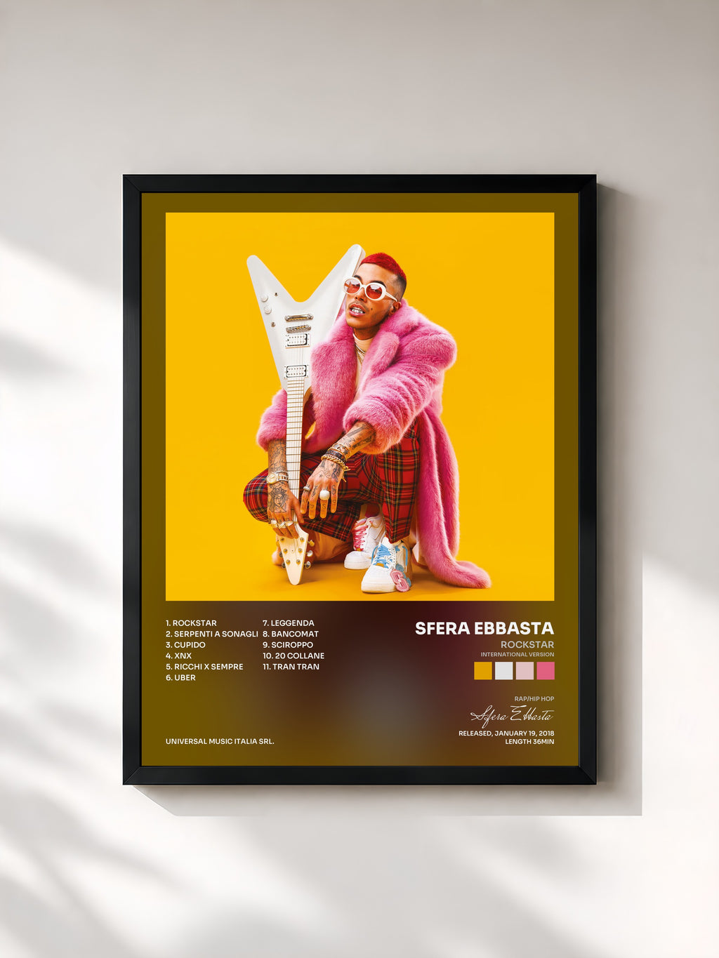 #noir Tableau de l'album Rockstar (International Version) de Sfera Ebbasta, cadre noir, imprimé et encadré en France