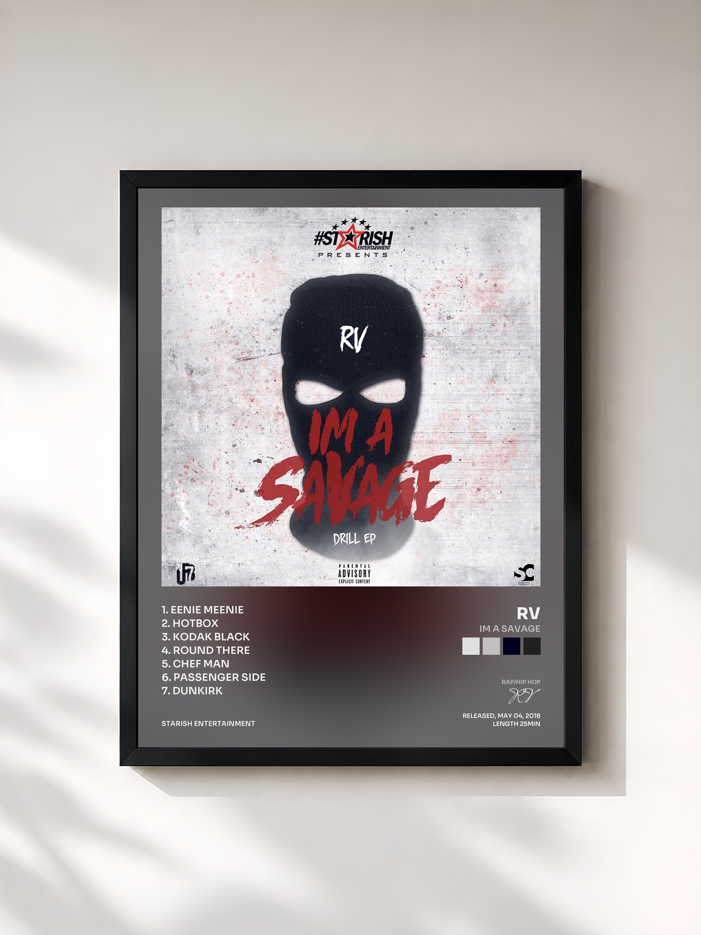 #noir Tableau de l'album IM A SAVAGE de RV, cadre noir, imprimé et encadré en France