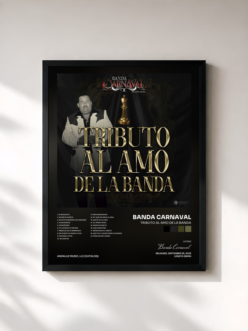 #noir Tributo Al Amo De La Banda von Banda Carnaval als gerahmter Kunstdruck, schwarzer Rahmen, gedruckt und gerahmt in Frankreich