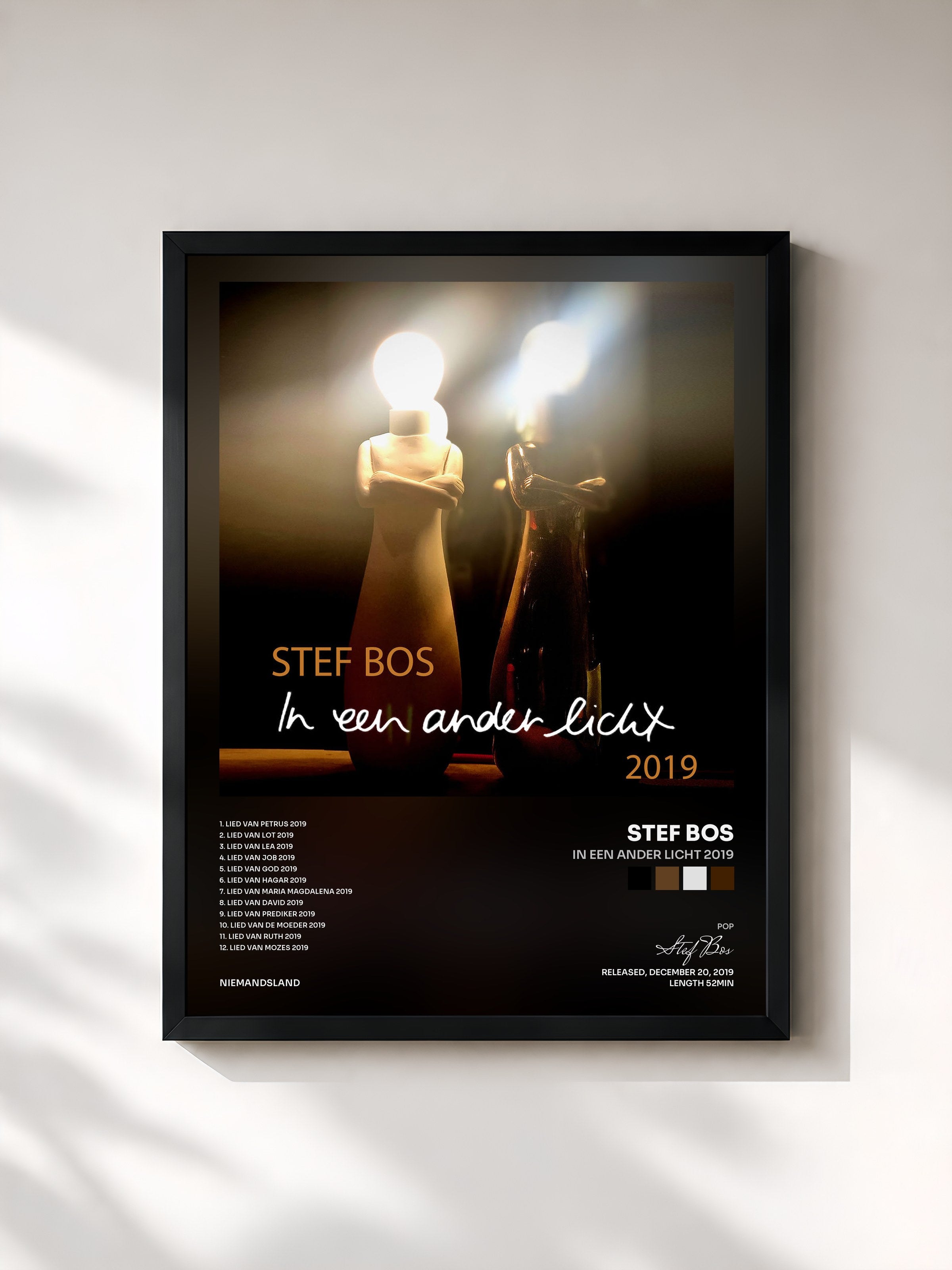 #noir Tableau de l'album In Een Ander Licht 2019 de Stef Bos, cadre noir, imprimé et encadré en France