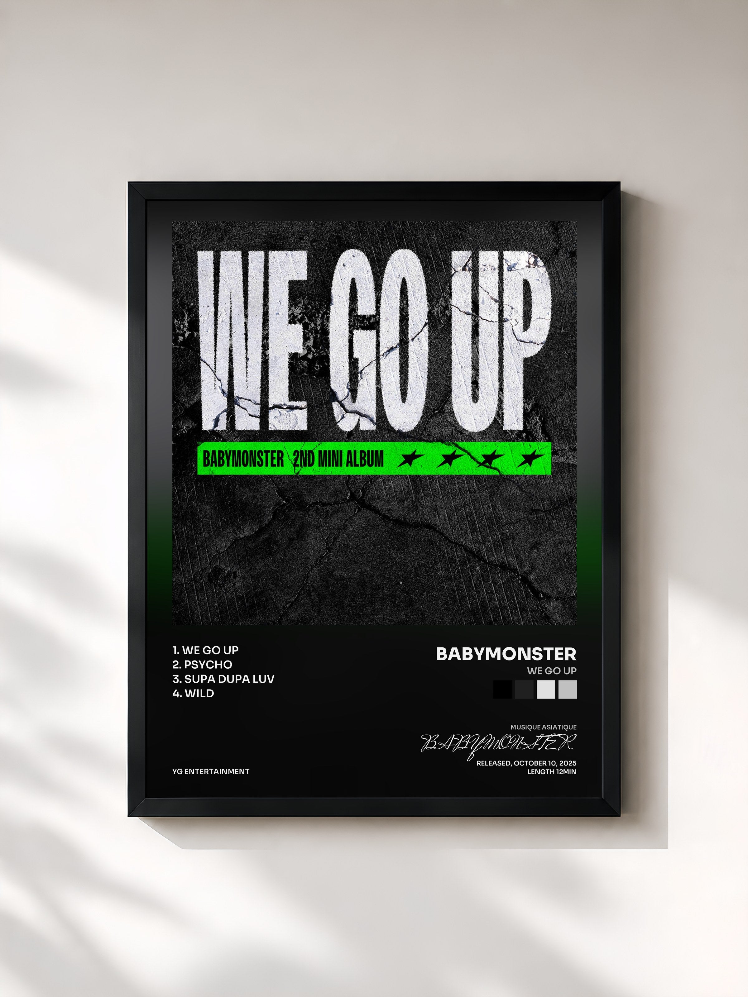#noir Tableau de l'album WE GO UP de BABYMONSTER, cadre noir, imprimé et encadré en France