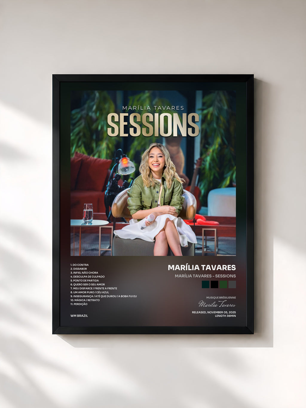 #noir Tableau de l'album Marília Tavares - Sessions de Marília Tavares, cadre noir, imprimé et encadré en France