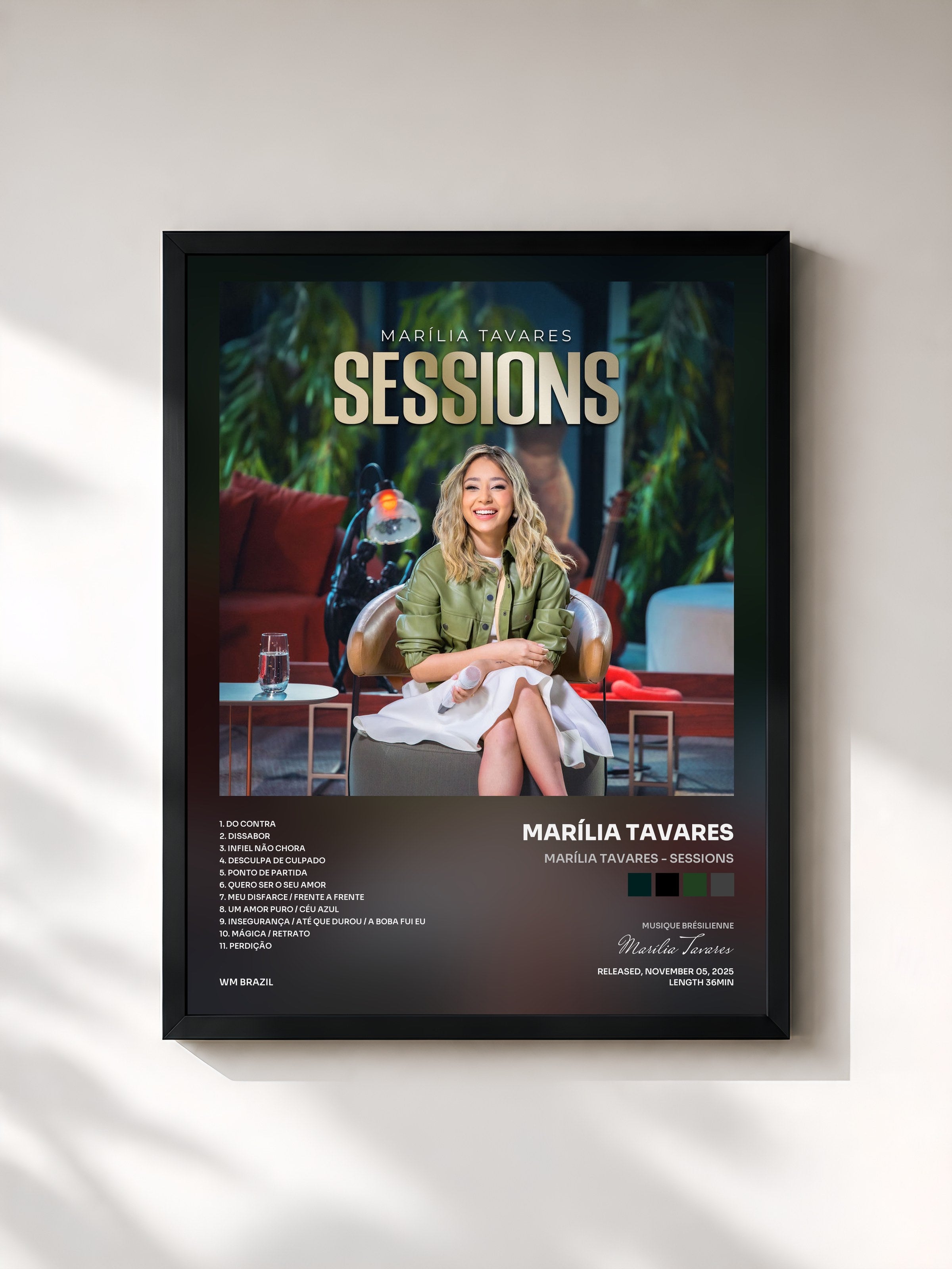 #noir Tableau de l'album Marília Tavares - Sessions de Marília Tavares, cadre noir, imprimé et encadré en France