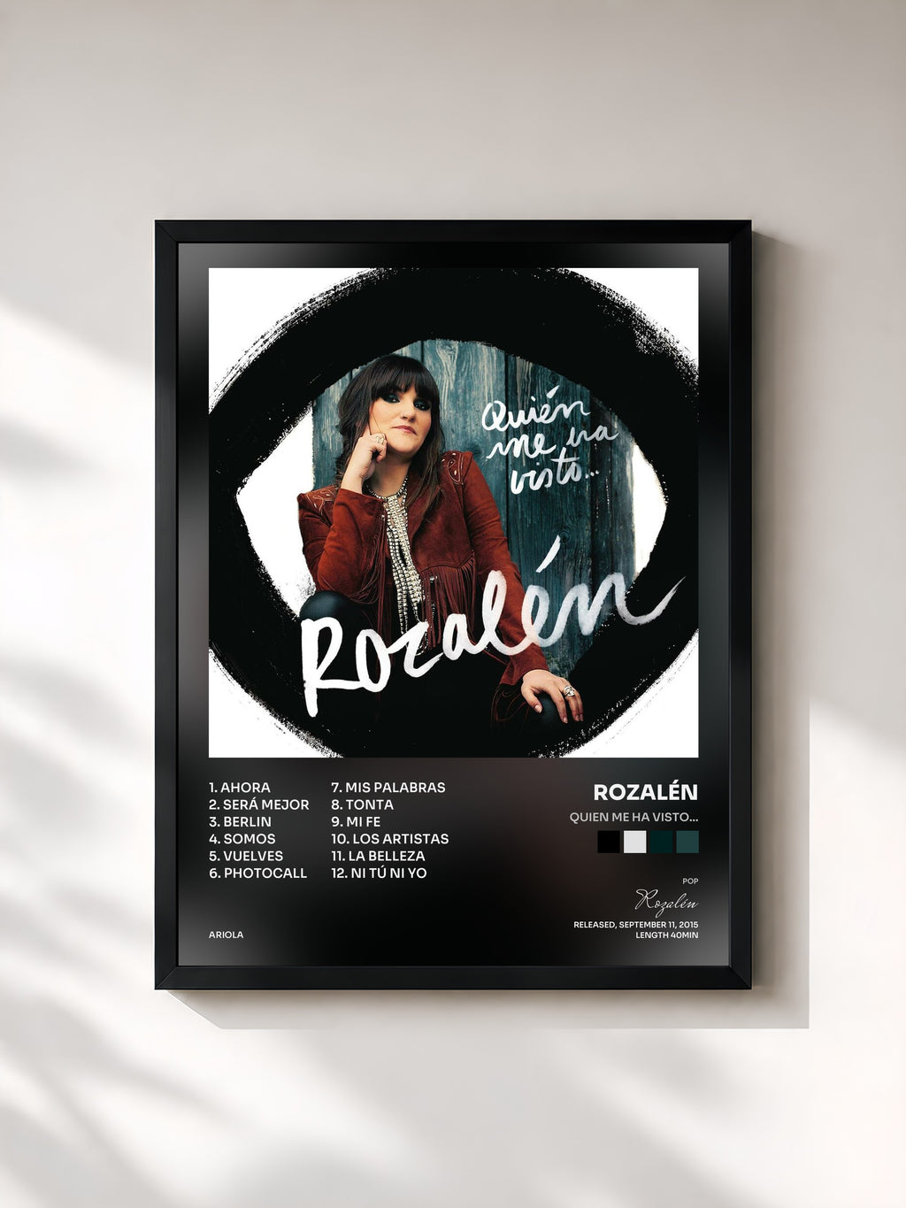 #noir Tableau de l'album Quien Me Ha Visto... de Rozalén, cadre noir, imprimé et encadré en France