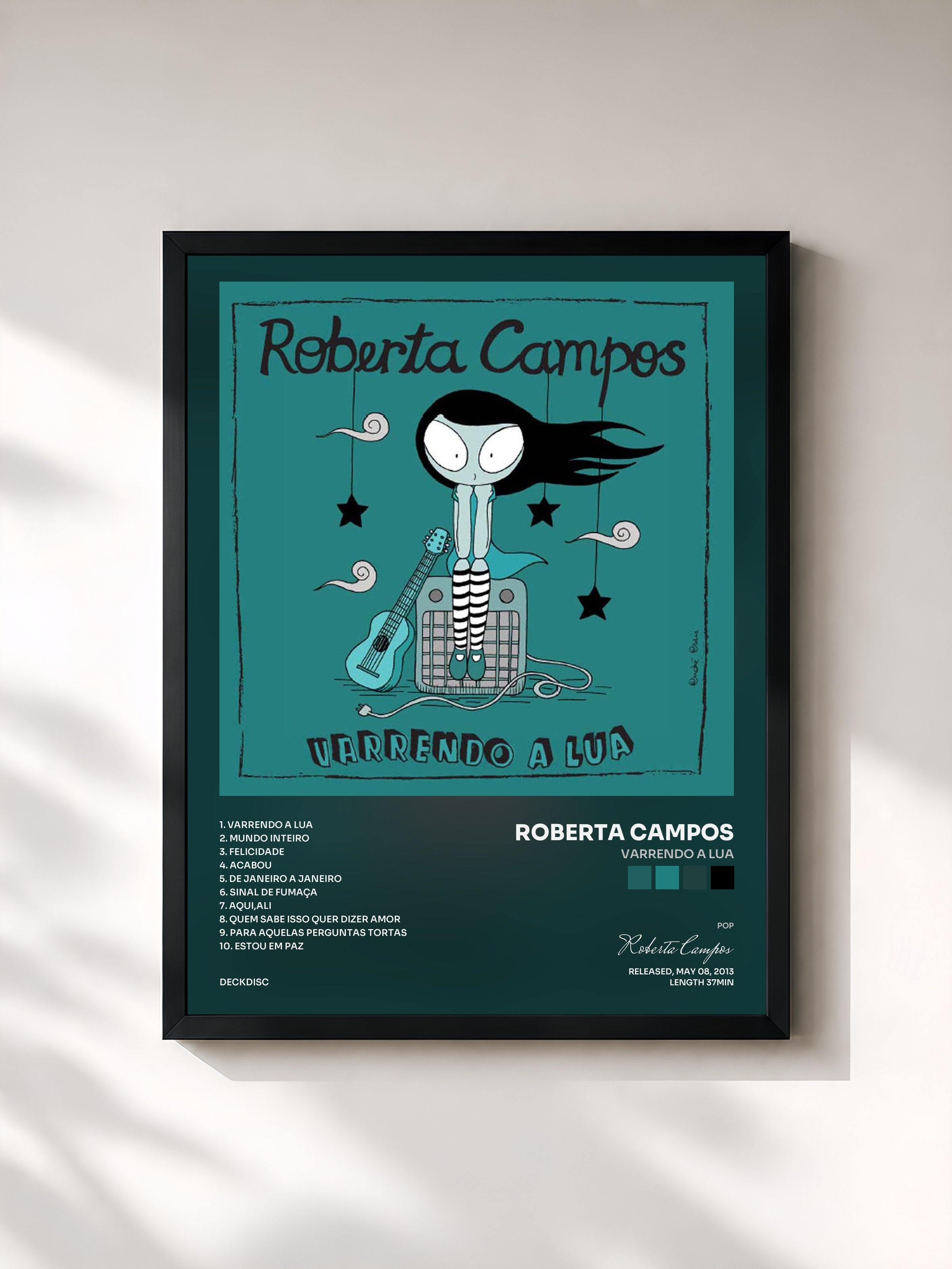 #noir Tableau de l'album Varrendo a Lua de Roberta Campos, cadre noir, imprimé et encadré en France