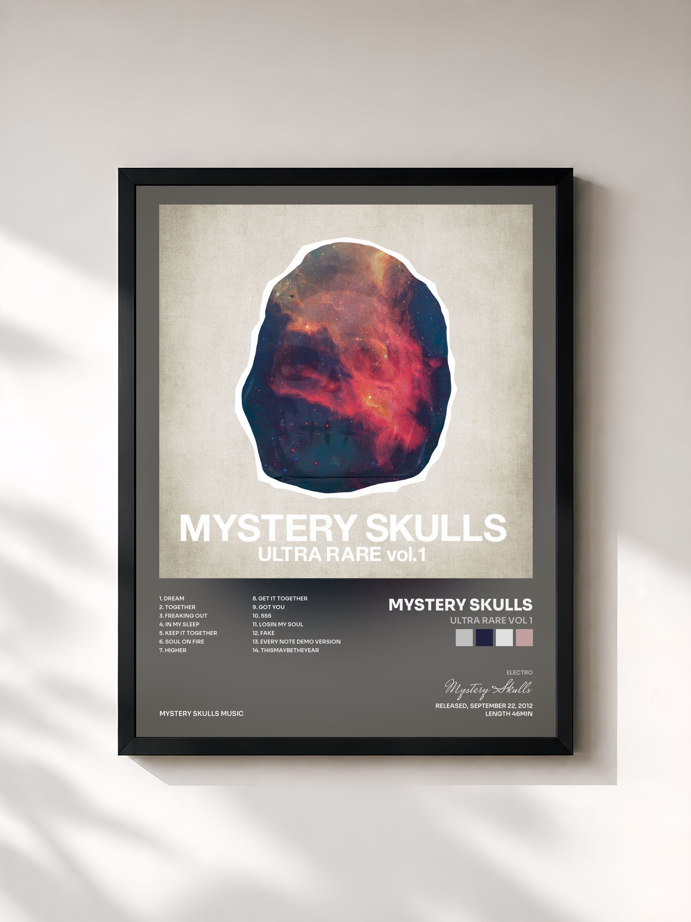 #noir Tableau de l'album Ultra Rare Vol 1 de Mystery Skulls, cadre noir, imprimé et encadré en France