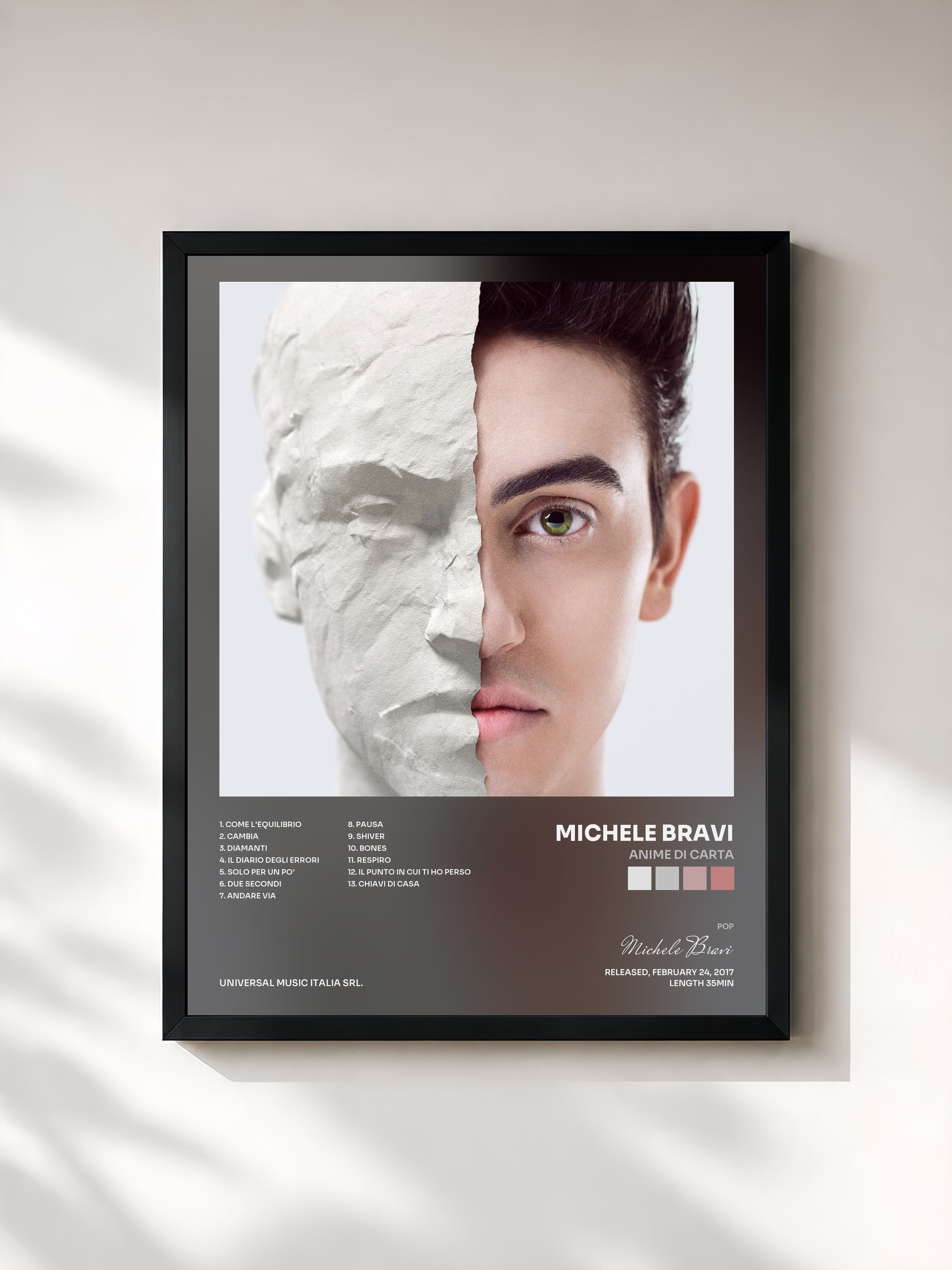 #noir Tableau de l'album Anime Di Carta de Michele Bravi, cadre noir, imprimé et encadré en France